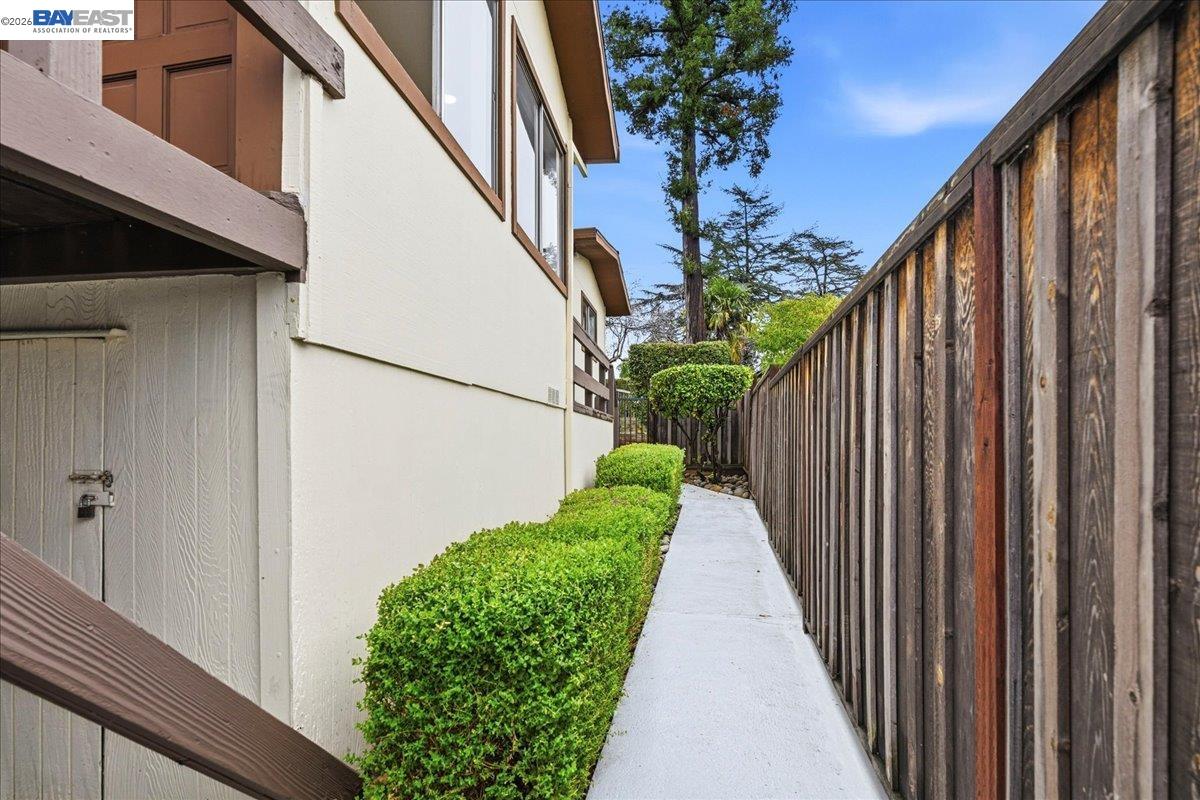 Detail Gallery Image 54 of 57 For 18425 Pepper St, Castro Valley,  CA 94546 - 4 Beds | 2 Baths