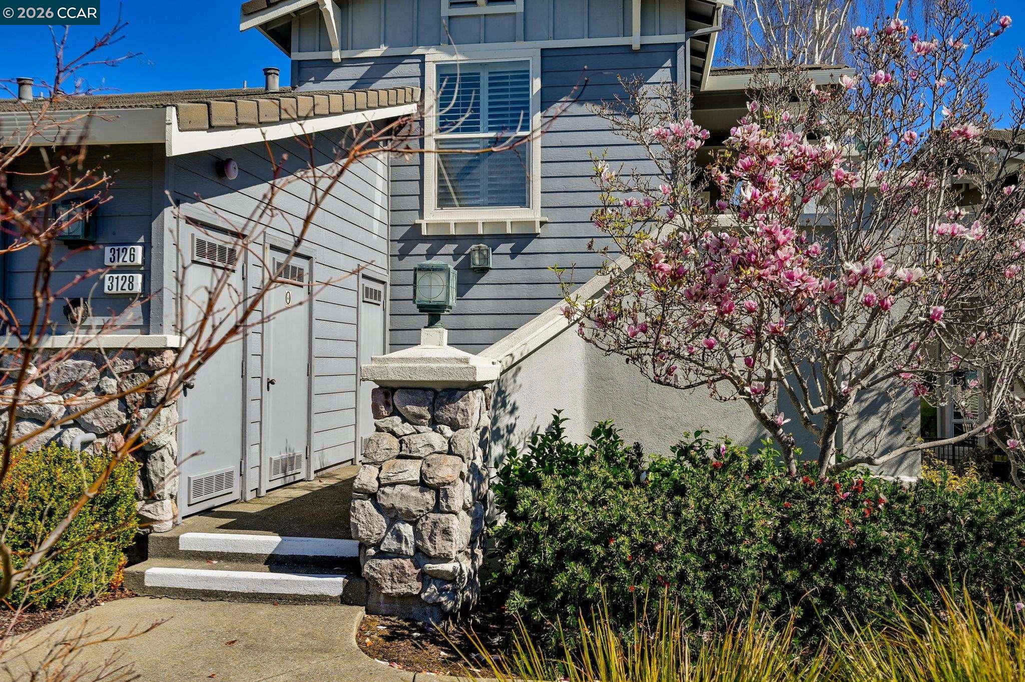 Photo #3: 41125385 Listing: Photo #3