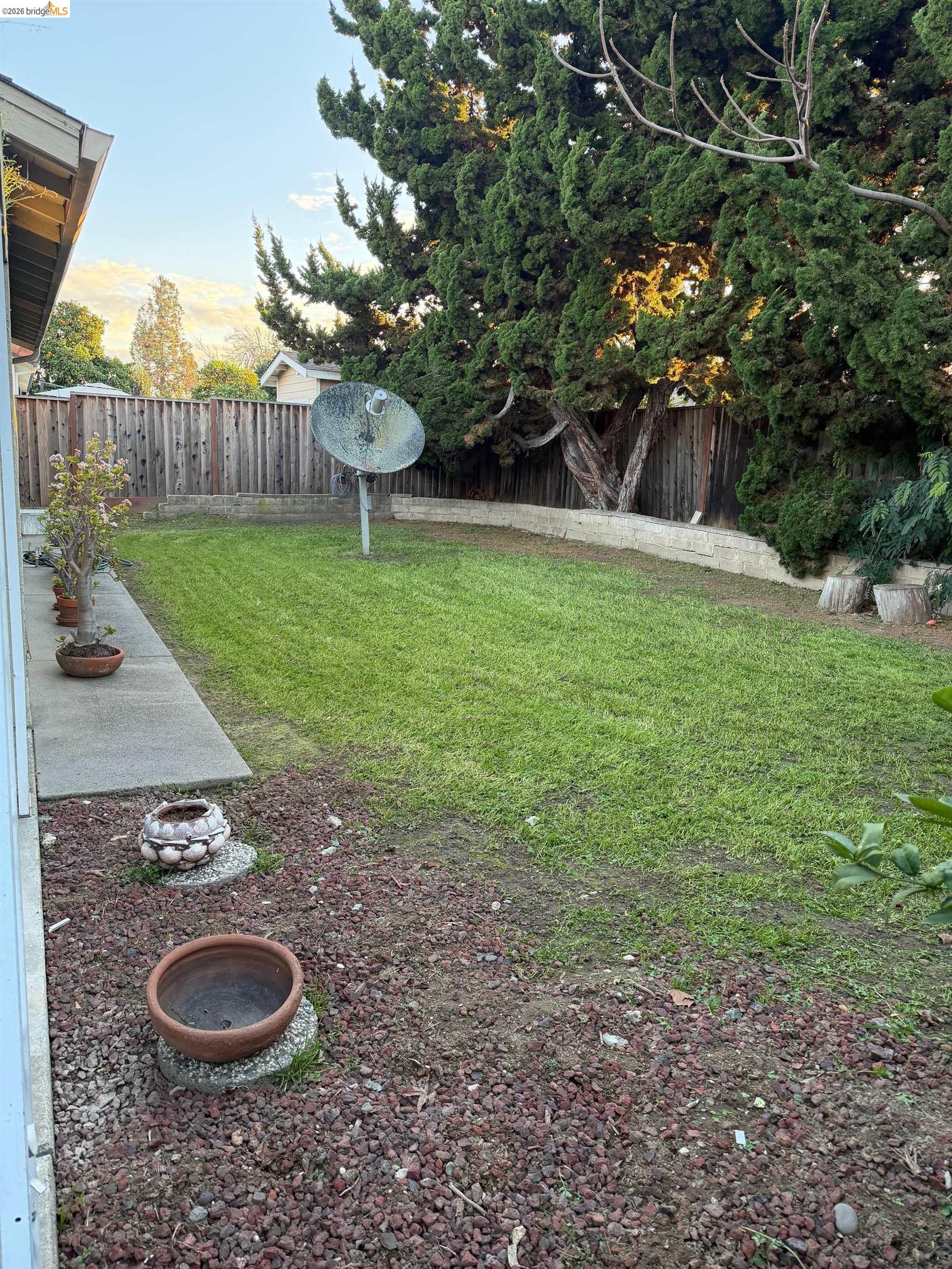 Detail Gallery Image 4 of 5 For 3736 Eastwood Circle, Santa Clara,  CA 95054 - 3 Beds | 2 Baths