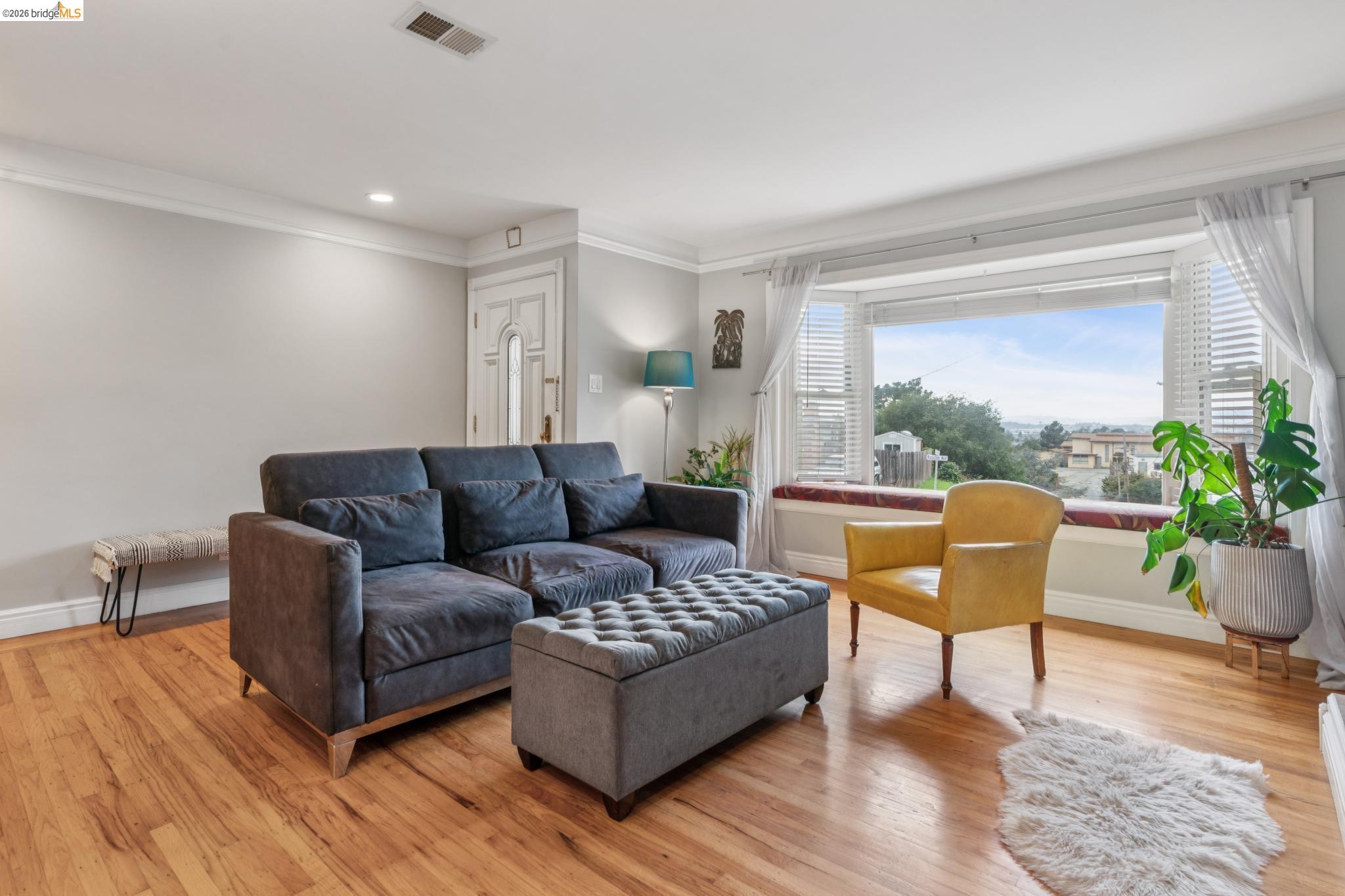 Detail Gallery Image 5 of 47 For 6201 Ralston Ave, Richmond,  CA 94805 - 3 Beds | 2 Baths