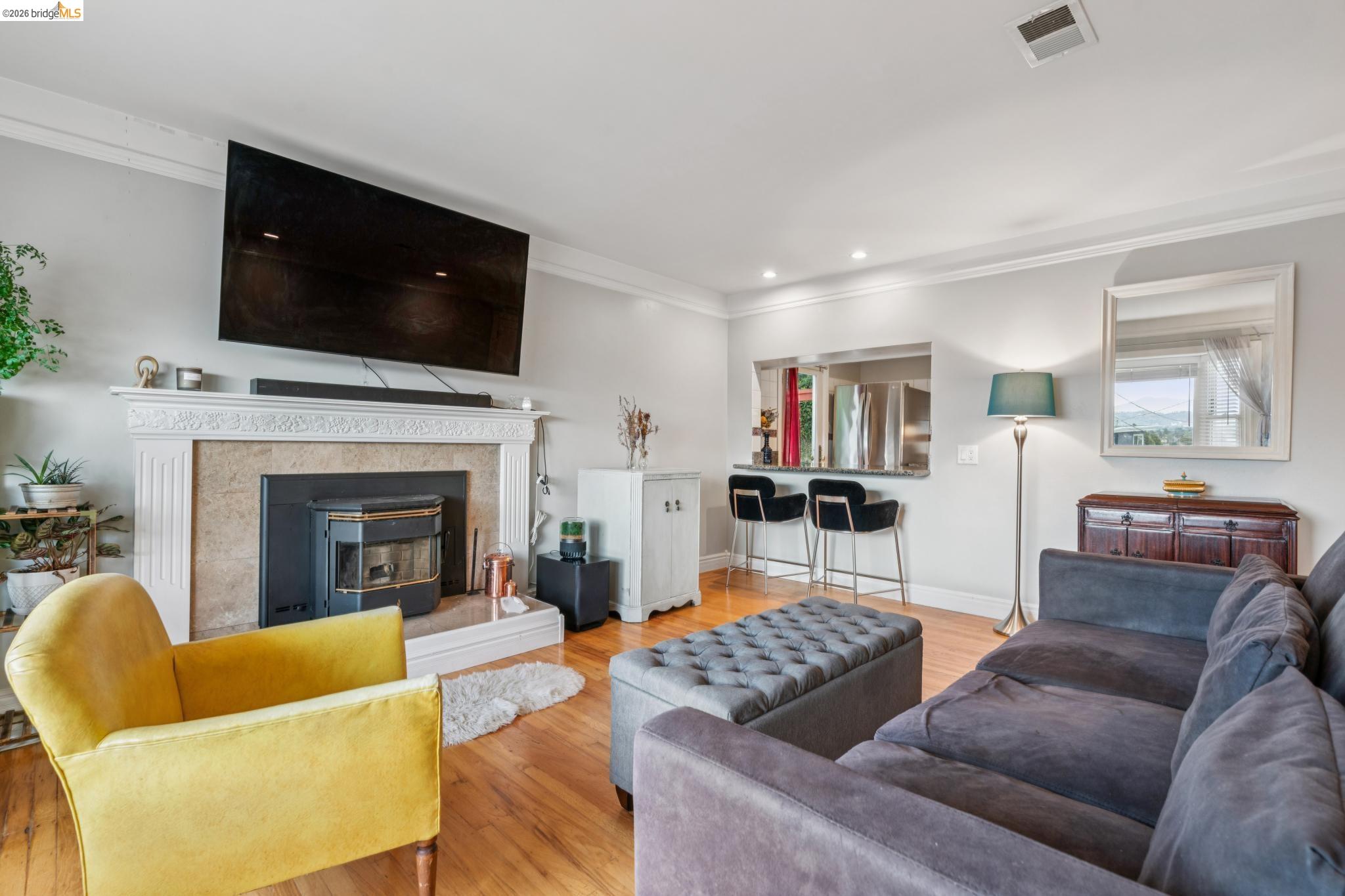 Detail Gallery Image 8 of 47 For 6201 Ralston Ave, Richmond,  CA 94805 - 3 Beds | 2 Baths