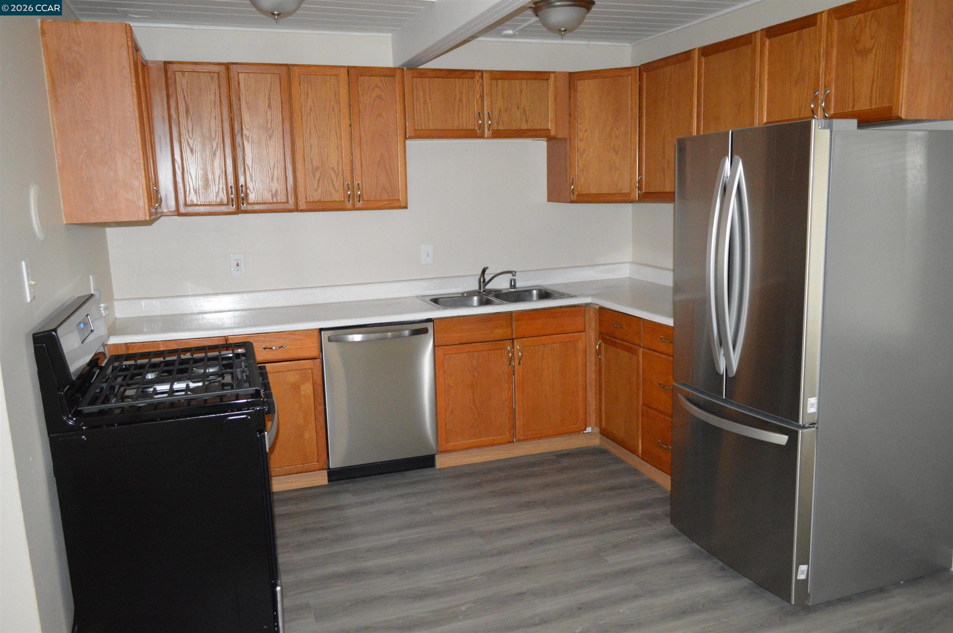 Detail Gallery Image 2 of 9 For 93 Beach Dr, Bay Point,  CA 94565 - 3 Beds | 1 Baths