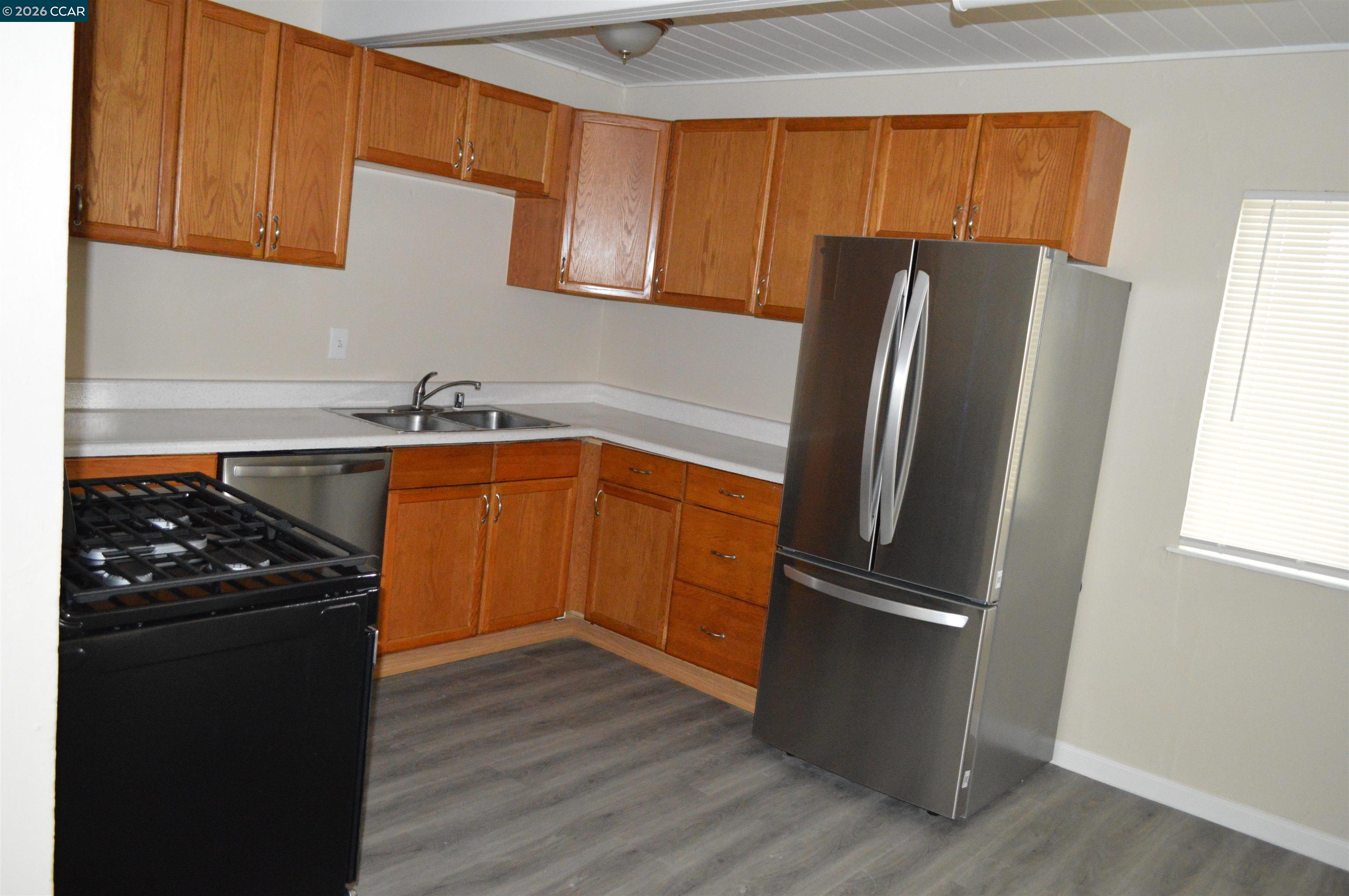 Detail Gallery Image 3 of 9 For 93 Beach Dr, Bay Point,  CA 94565 - 3 Beds | 1 Baths