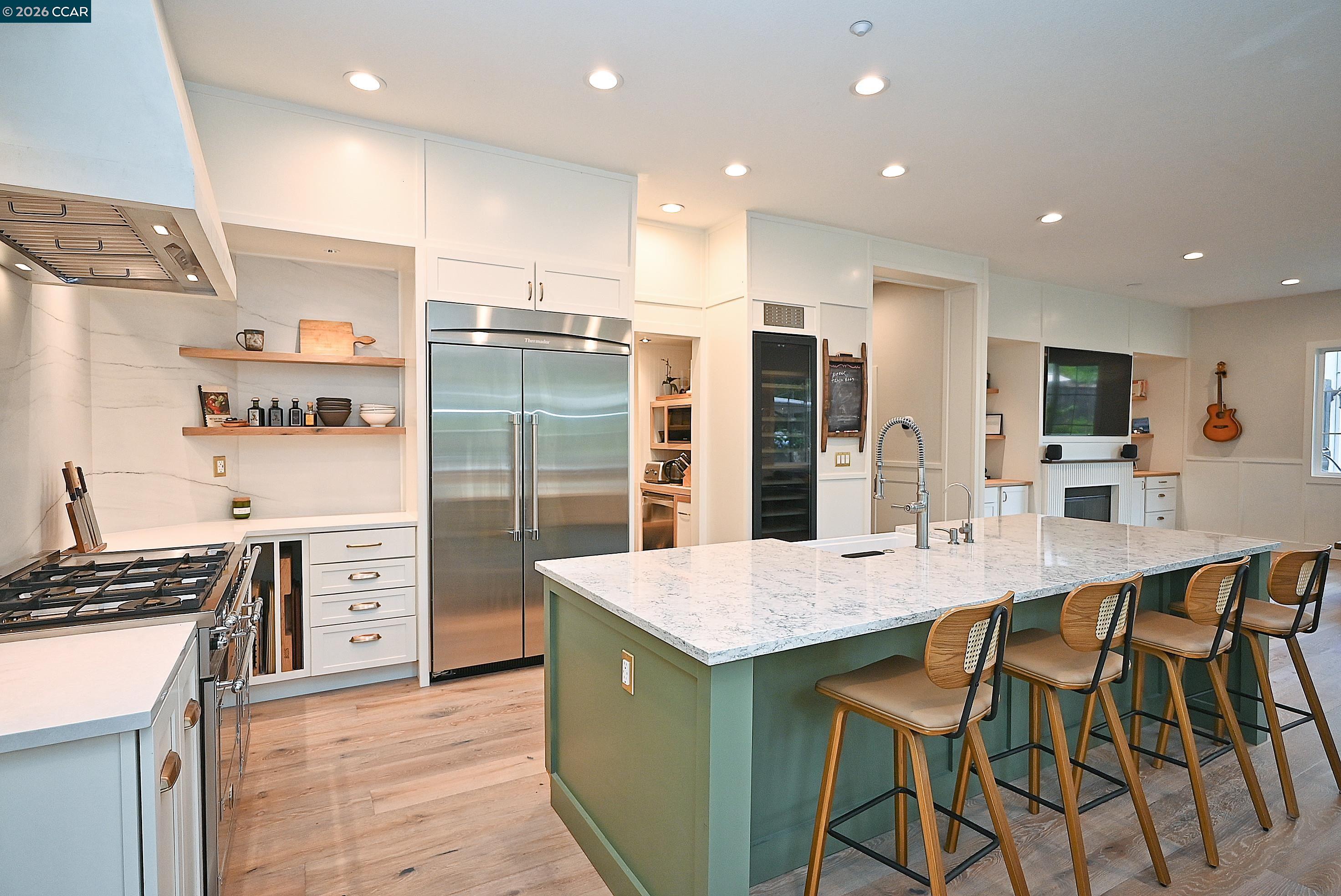 Detail Gallery Image 2 of 60 For 1239 Sunrise Ridge Dr, Lafayette,  CA 94549 - 6 Beds | 3/1 Baths