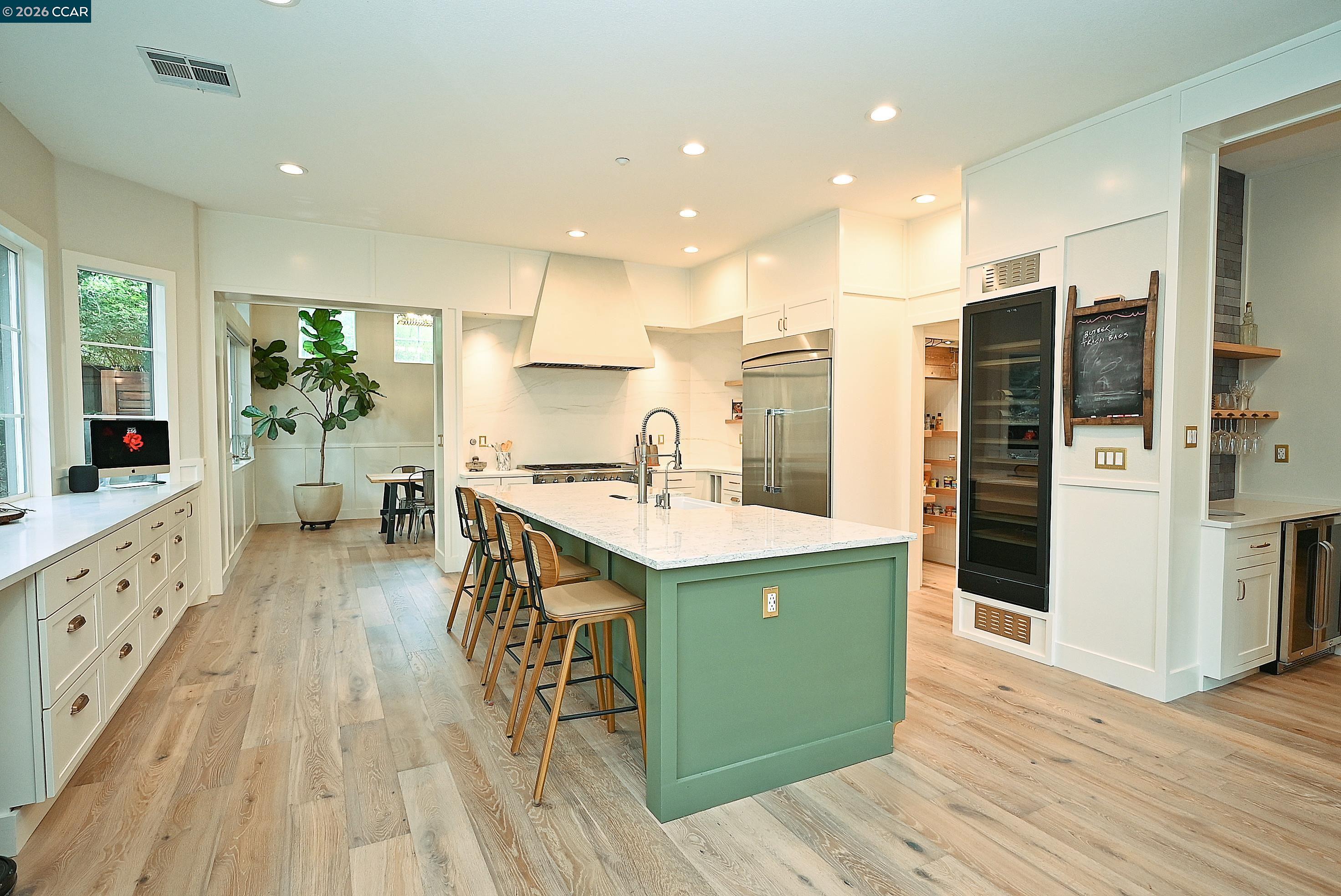 Detail Gallery Image 4 of 60 For 1239 Sunrise Ridge Dr, Lafayette,  CA 94549 - 6 Beds | 3/1 Baths