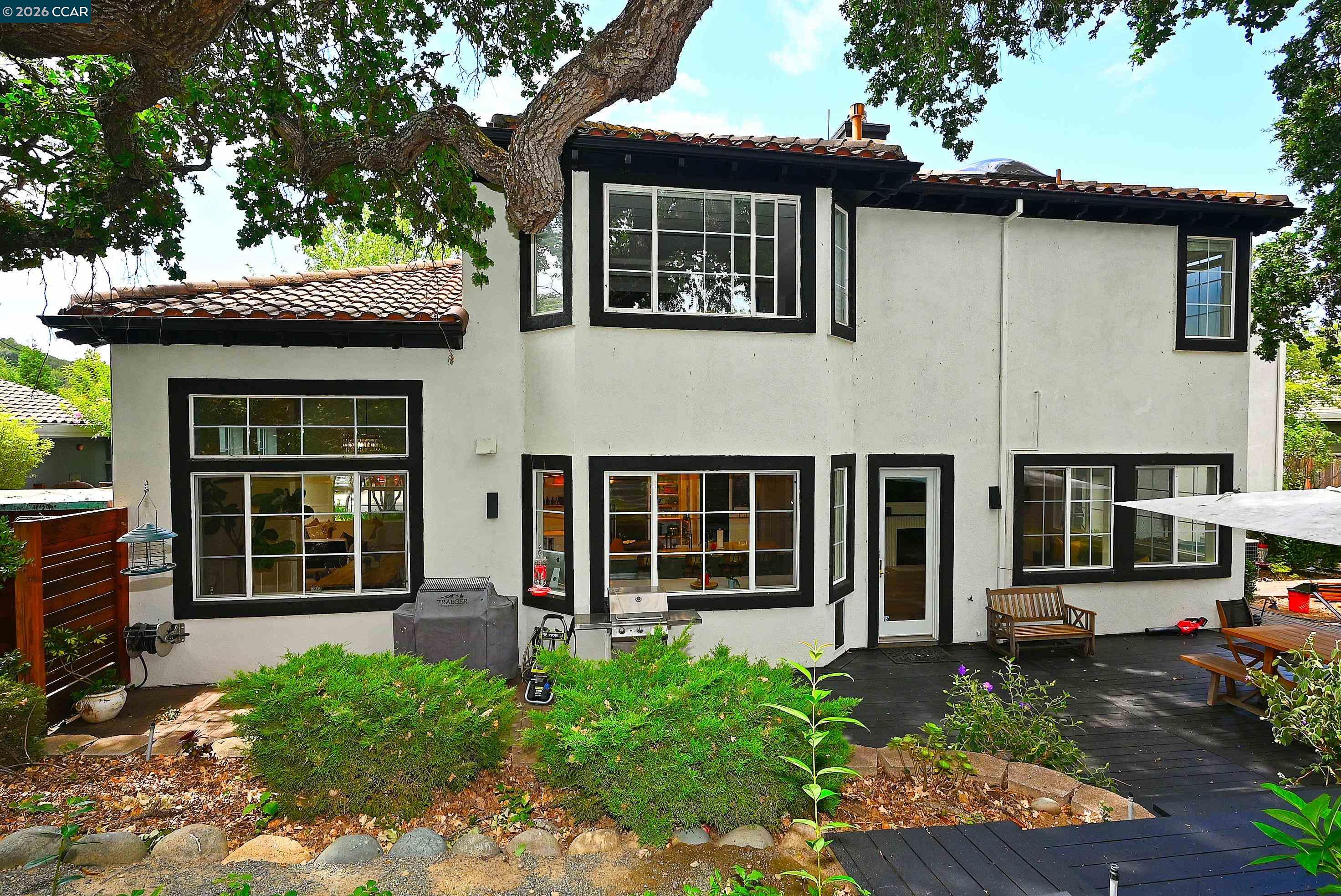 Detail Gallery Image 45 of 60 For 1239 Sunrise Ridge Dr, Lafayette,  CA 94549 - 6 Beds | 3/1 Baths