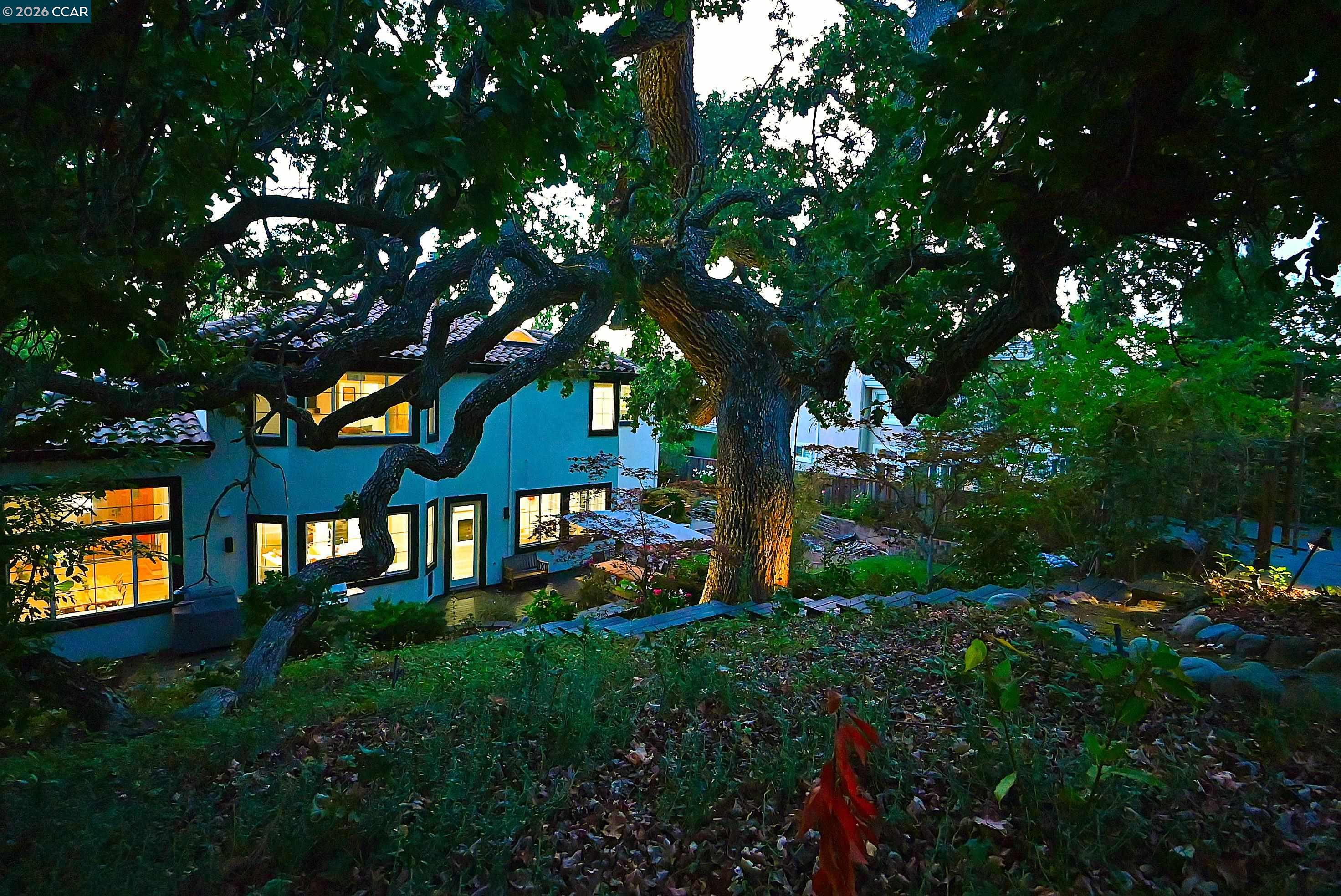 Detail Gallery Image 58 of 60 For 1239 Sunrise Ridge Dr, Lafayette,  CA 94549 - 6 Beds | 3/1 Baths