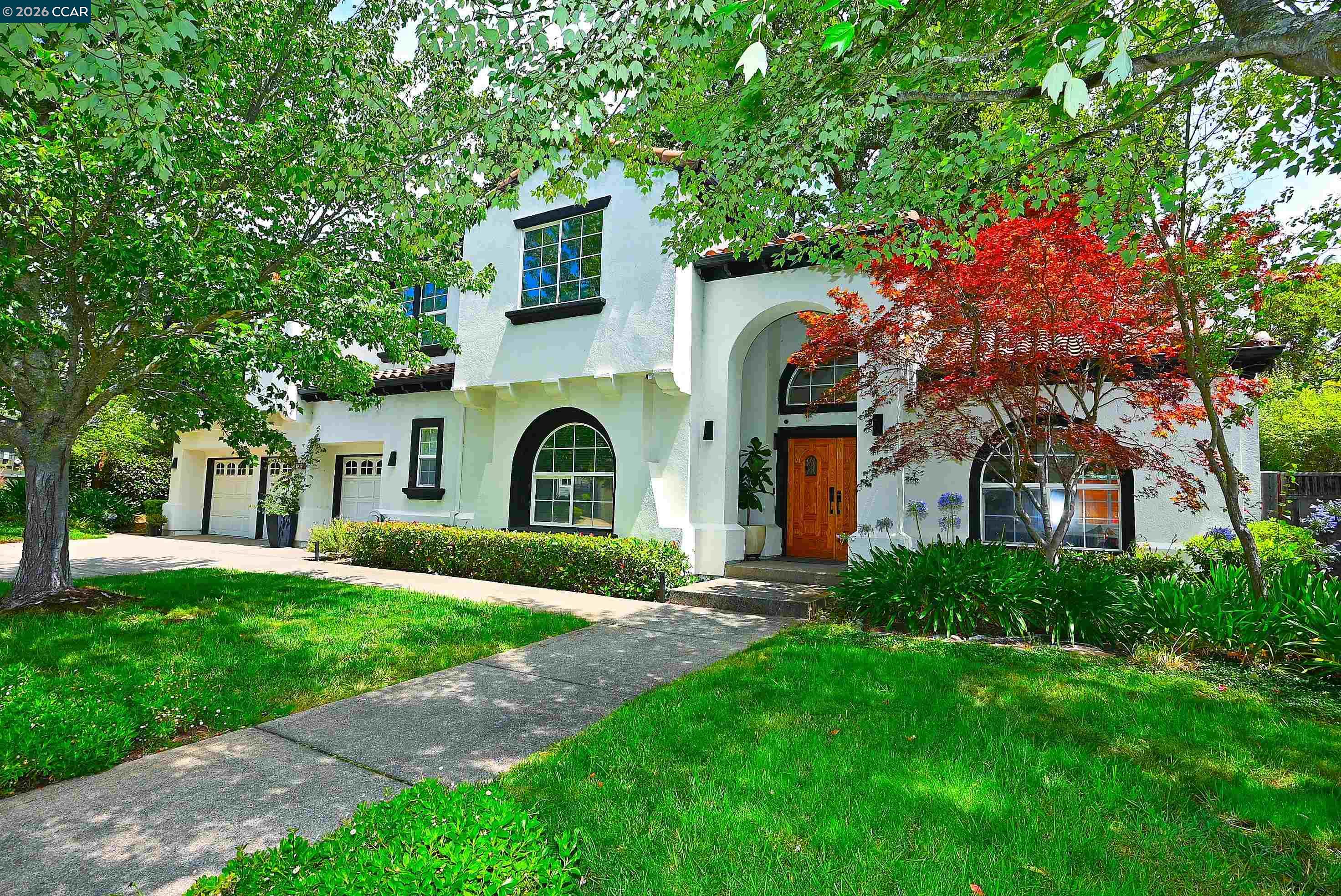 Detail Gallery Image 8 of 60 For 1239 Sunrise Ridge Dr, Lafayette,  CA 94549 - 6 Beds | 3/1 Baths