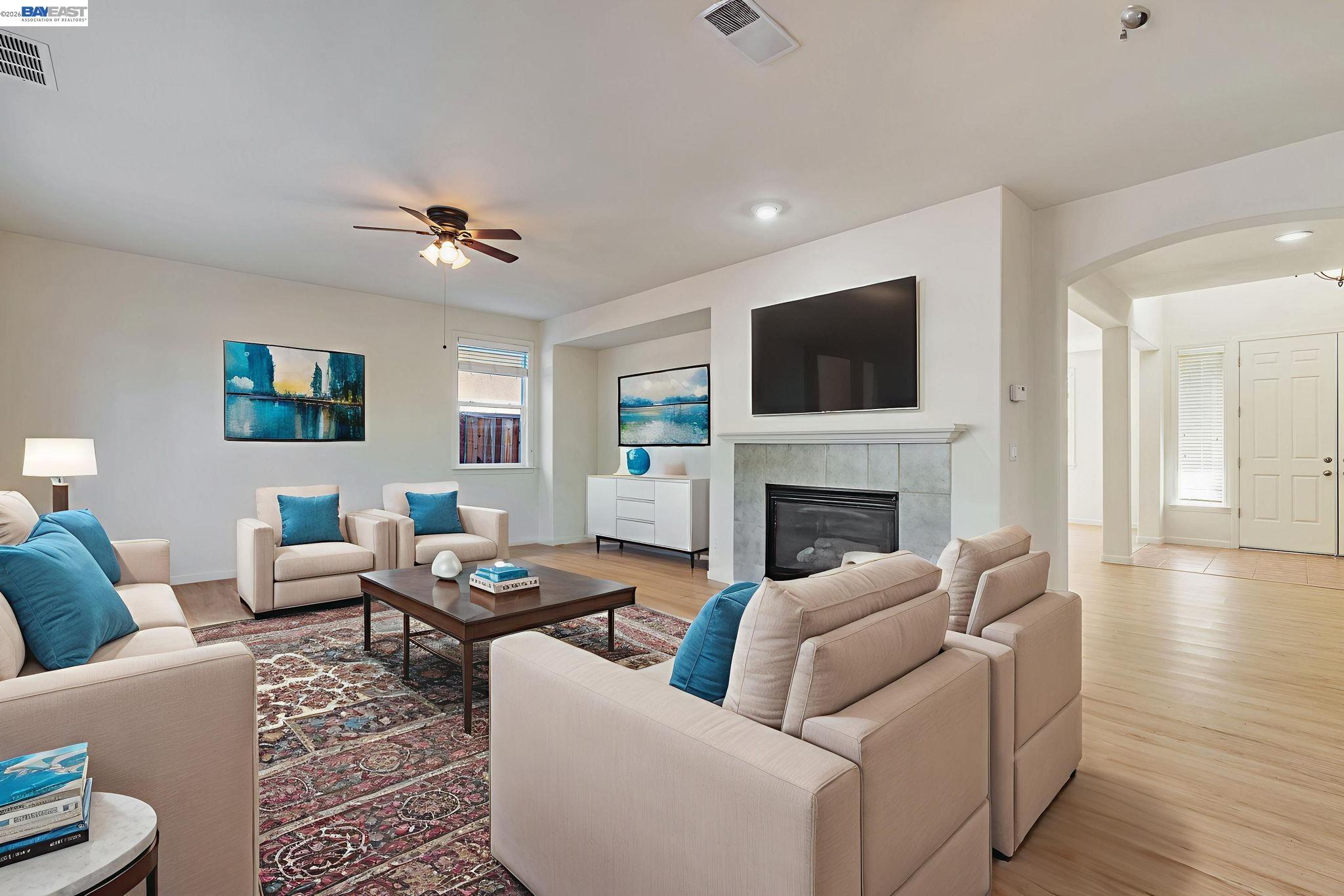 Detail Gallery Image 8 of 51 For 5675 Arcadia Cir, Discovery Bay,  CA 94505 - 4 Beds | 3/1 Baths