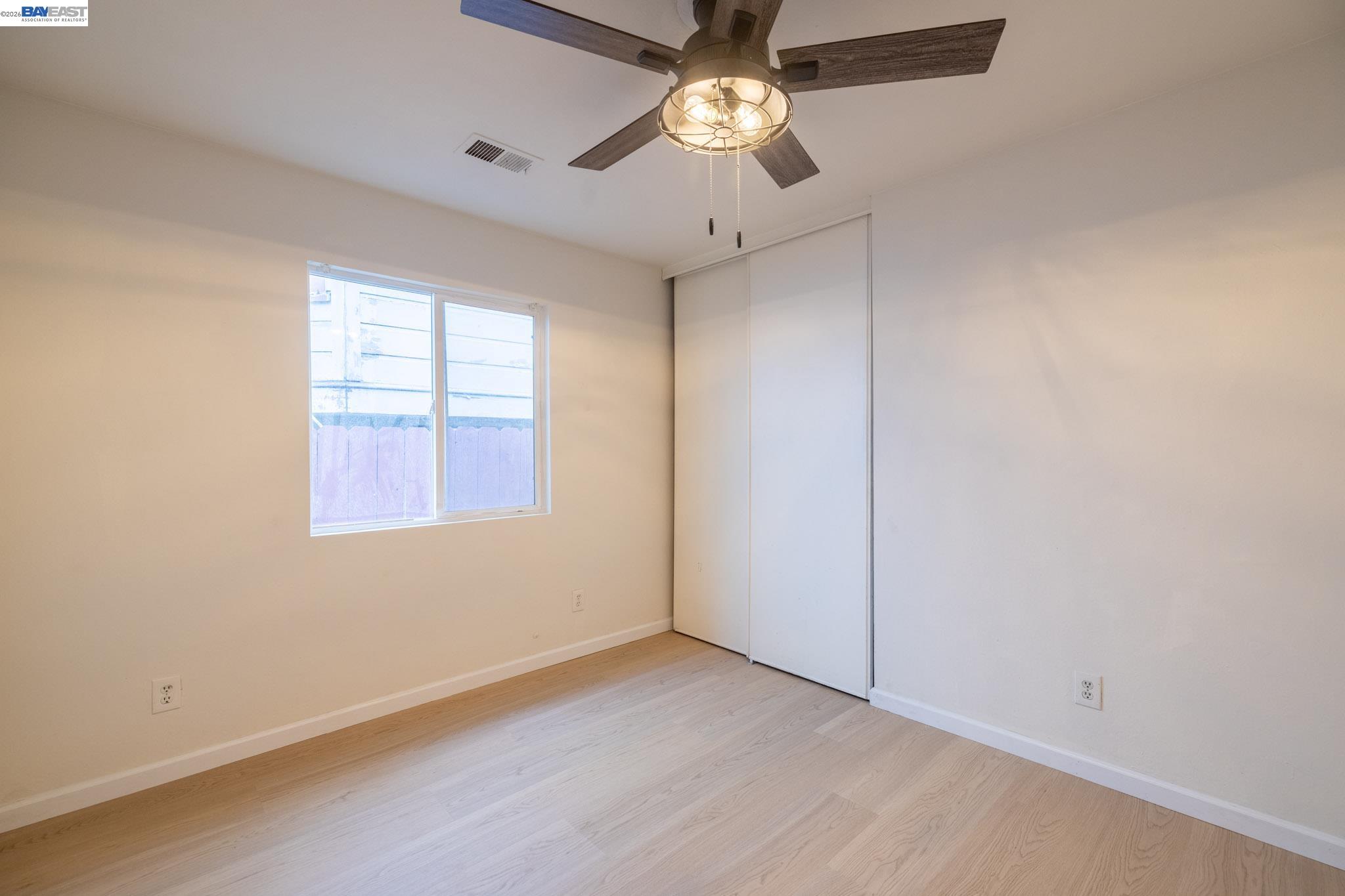 Detail Gallery Image 12 of 42 For 2540 E 16th St, Oakland,  CA 94601 - 3 Beds | 2 Baths