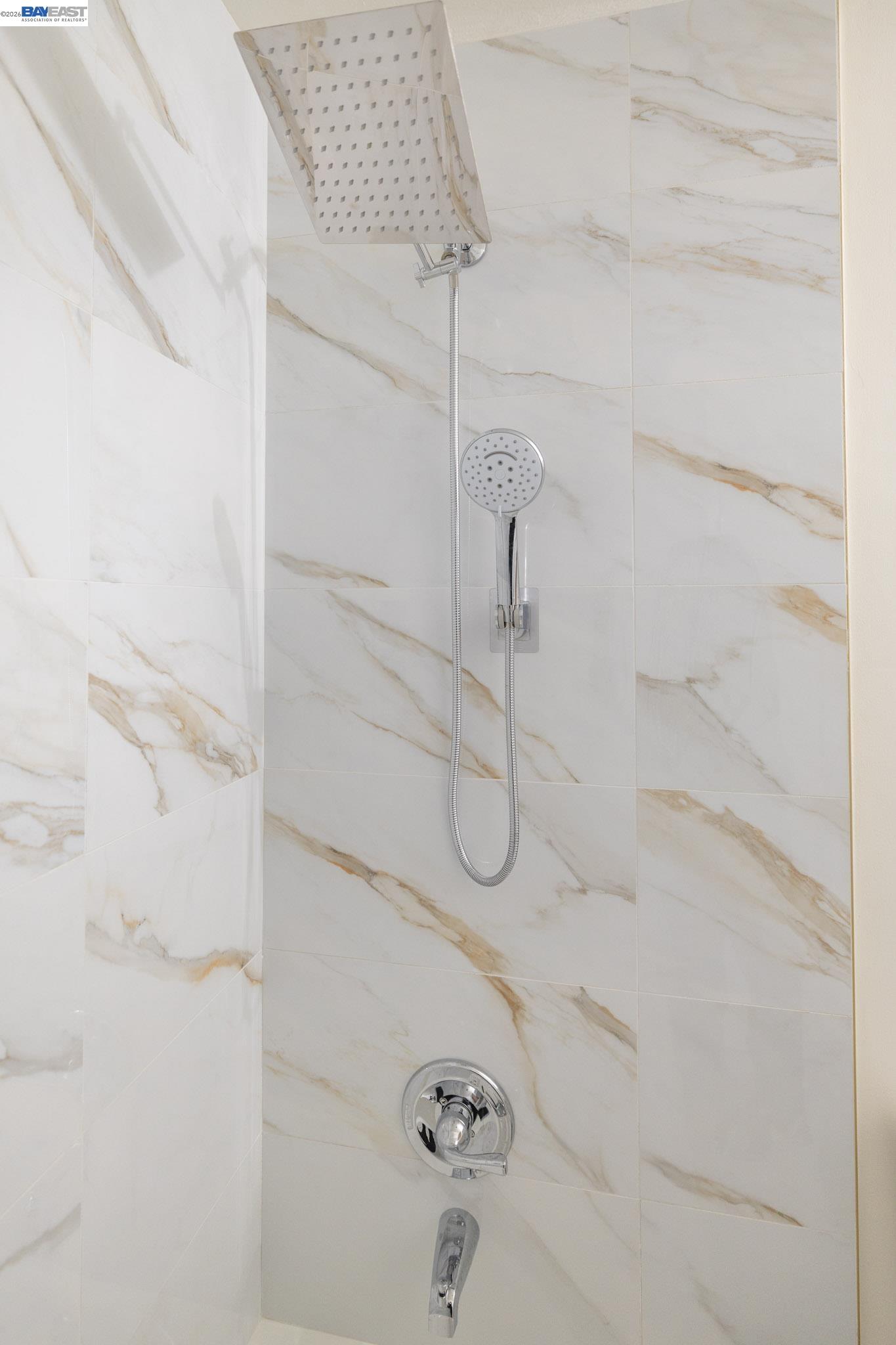 Detail Gallery Image 22 of 42 For 2540 E 16th St, Oakland,  CA 94601 - 3 Beds | 2 Baths