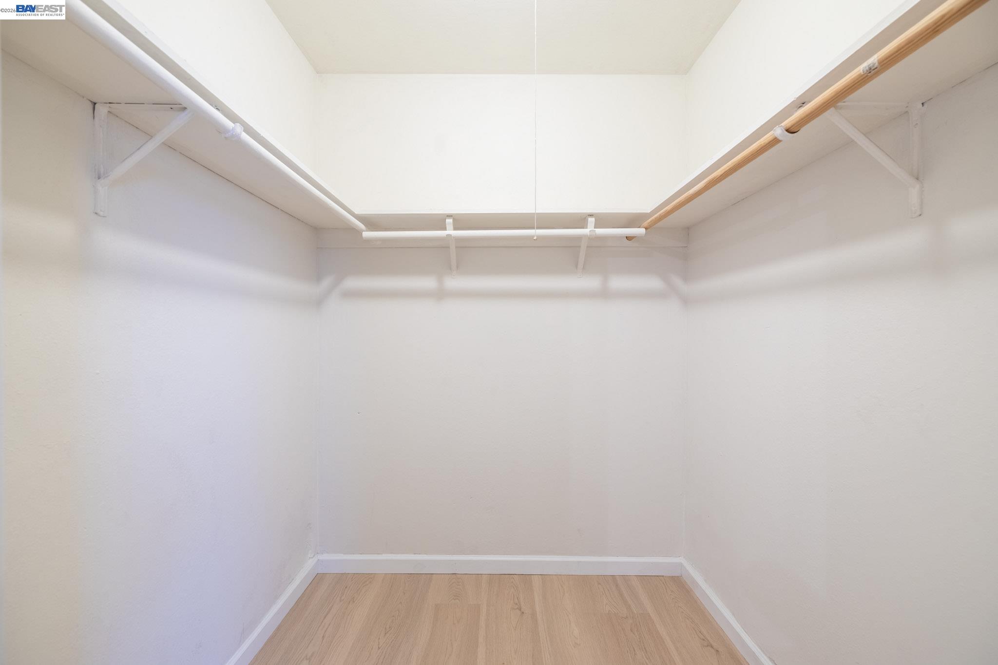 Detail Gallery Image 26 of 42 For 2540 E 16th St, Oakland,  CA 94601 - 3 Beds | 2 Baths