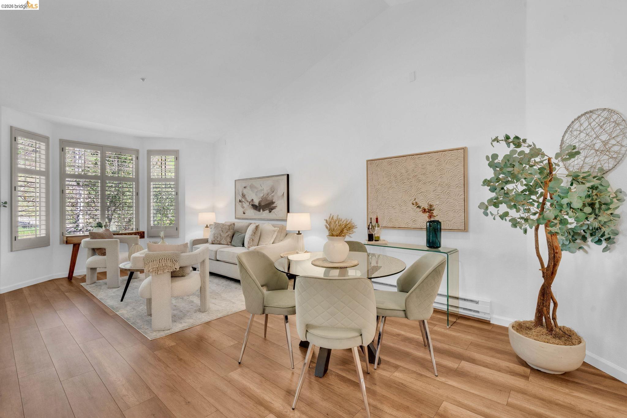 Front Image Thumbnail for EB41125400