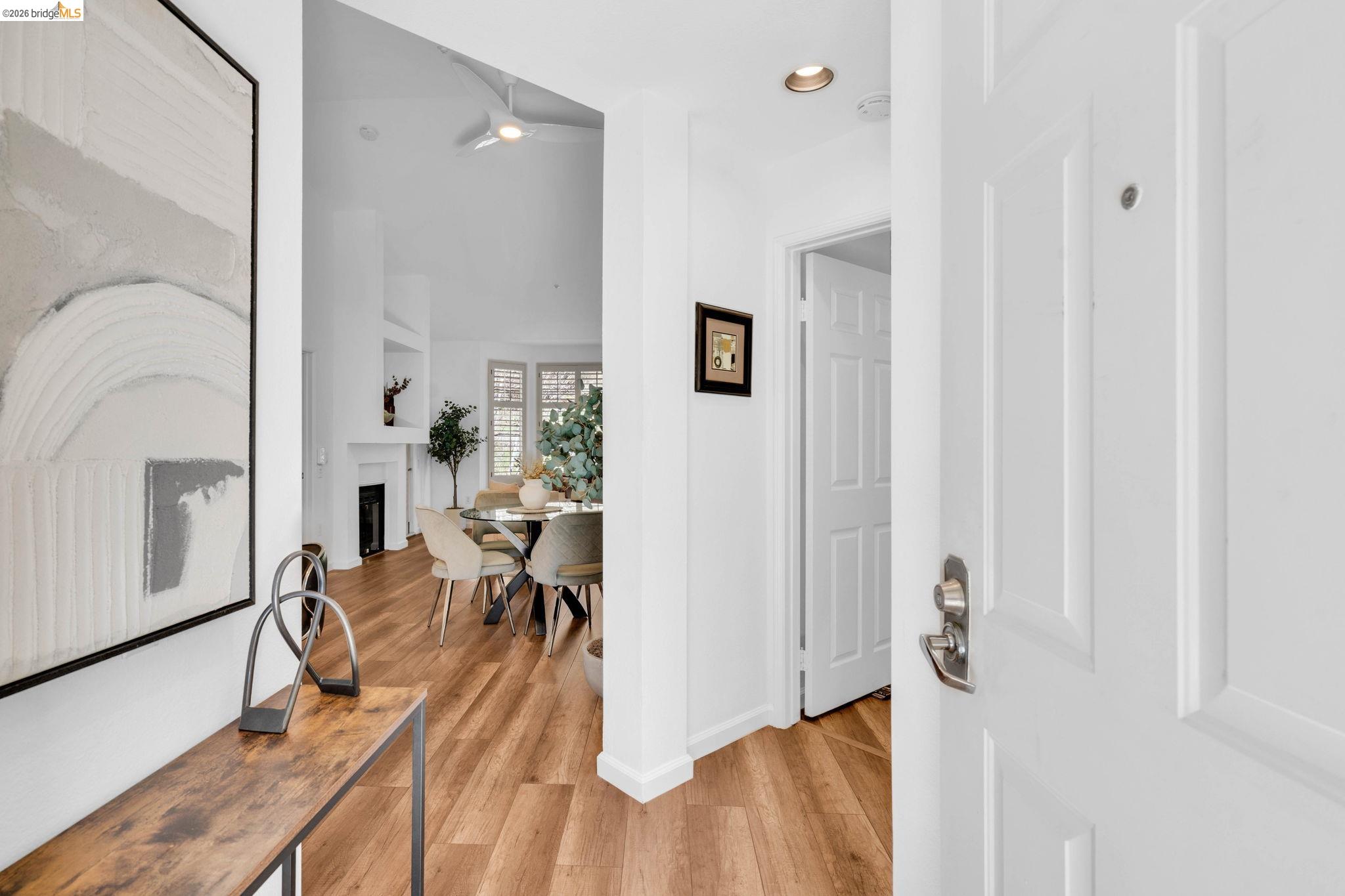 Photo #2: 41125400 Listing: Photo #2