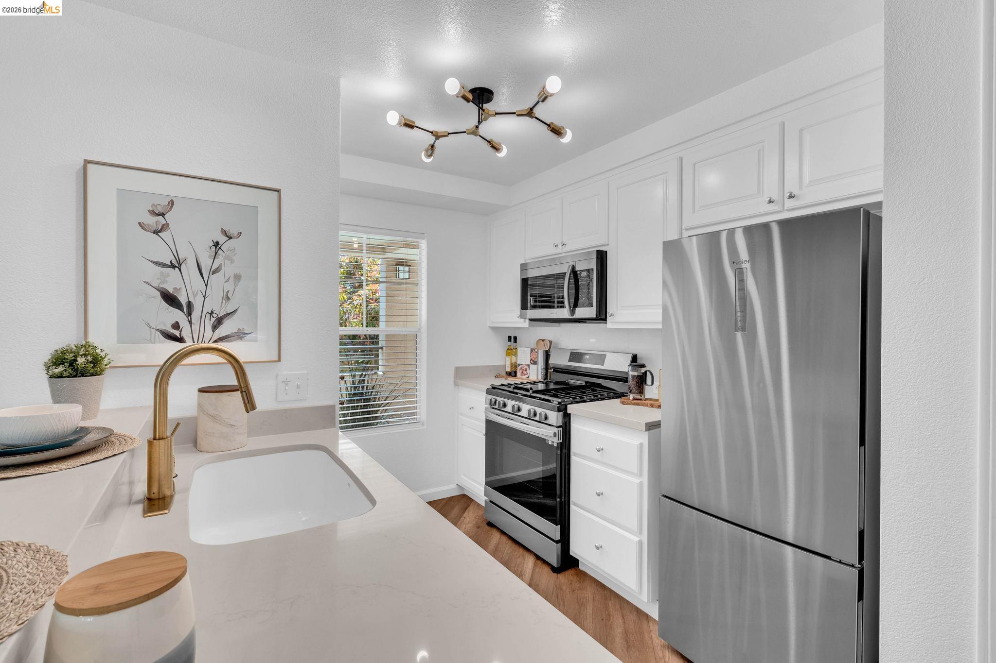 Photo #5: 41125400 Listing: Photo #5