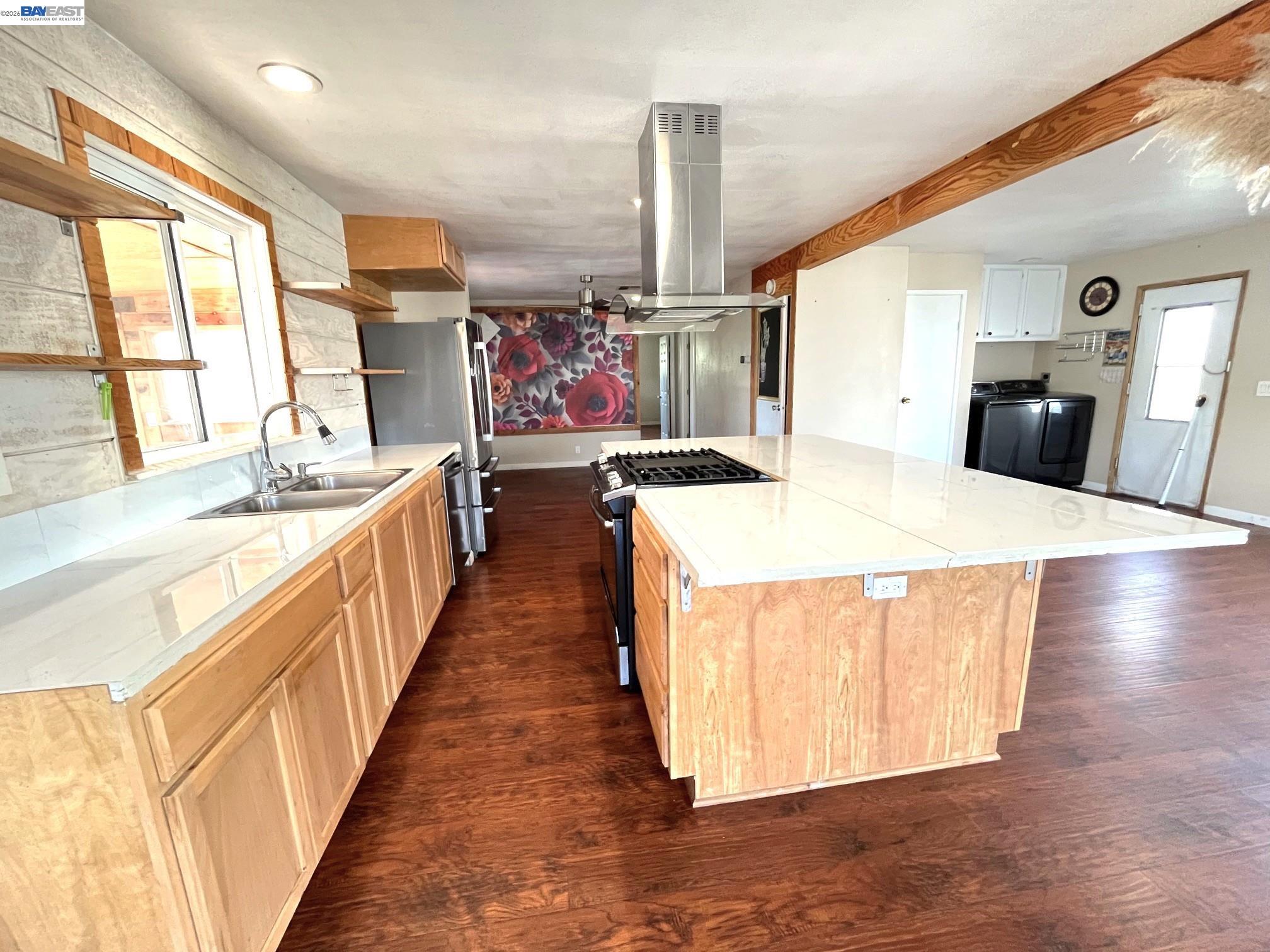 Detail Gallery Image 4 of 42 For 179 Kona Circle, Union City,  CA 94587-0000 - 2 Beds | 2 Baths