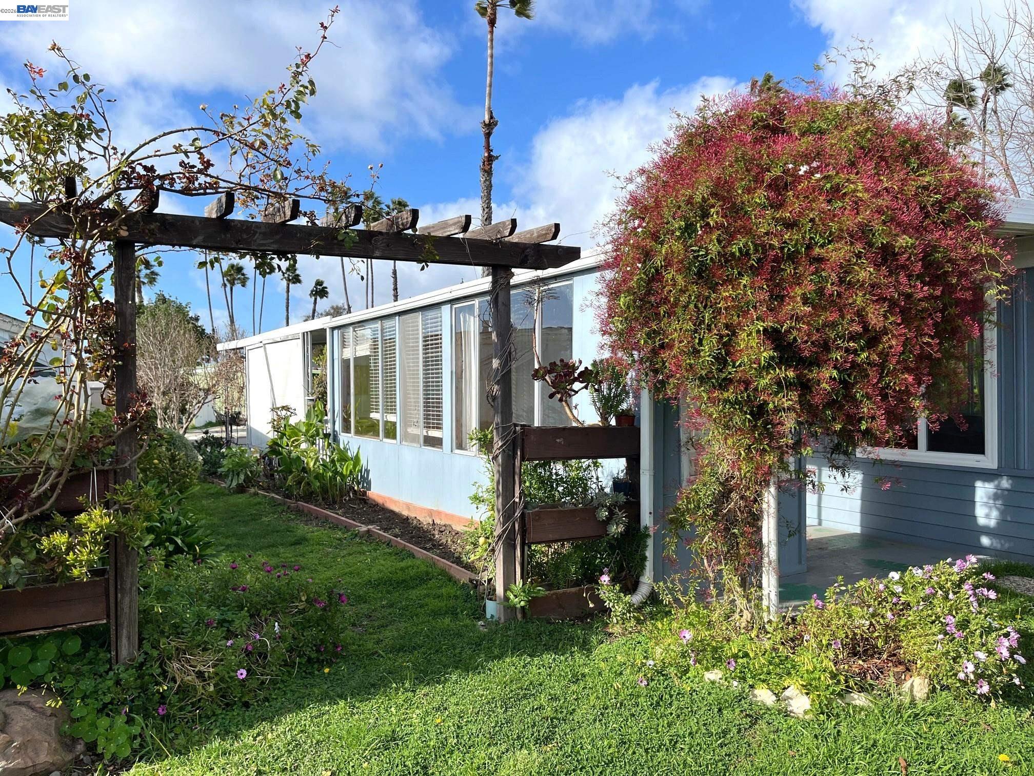 Detail Gallery Image 32 of 42 For 179 Kona Circle, Union City,  CA 94587-0000 - 2 Beds | 2 Baths