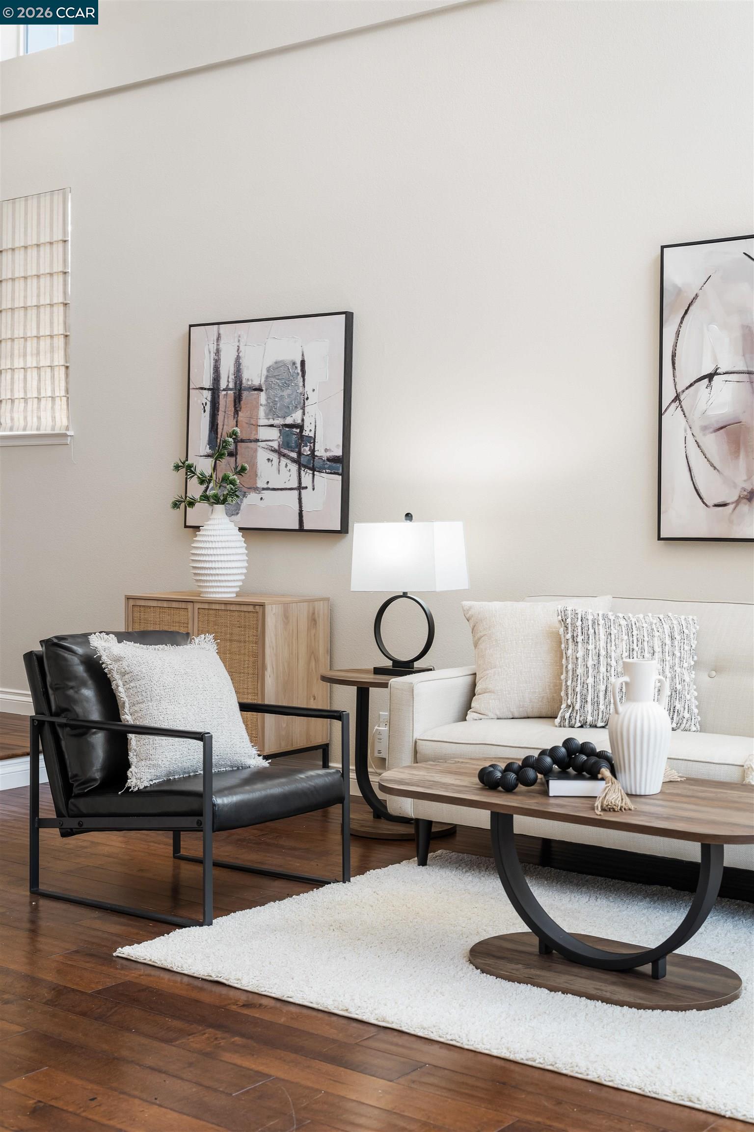 Photo #4: 41125407 Listing: Photo #4