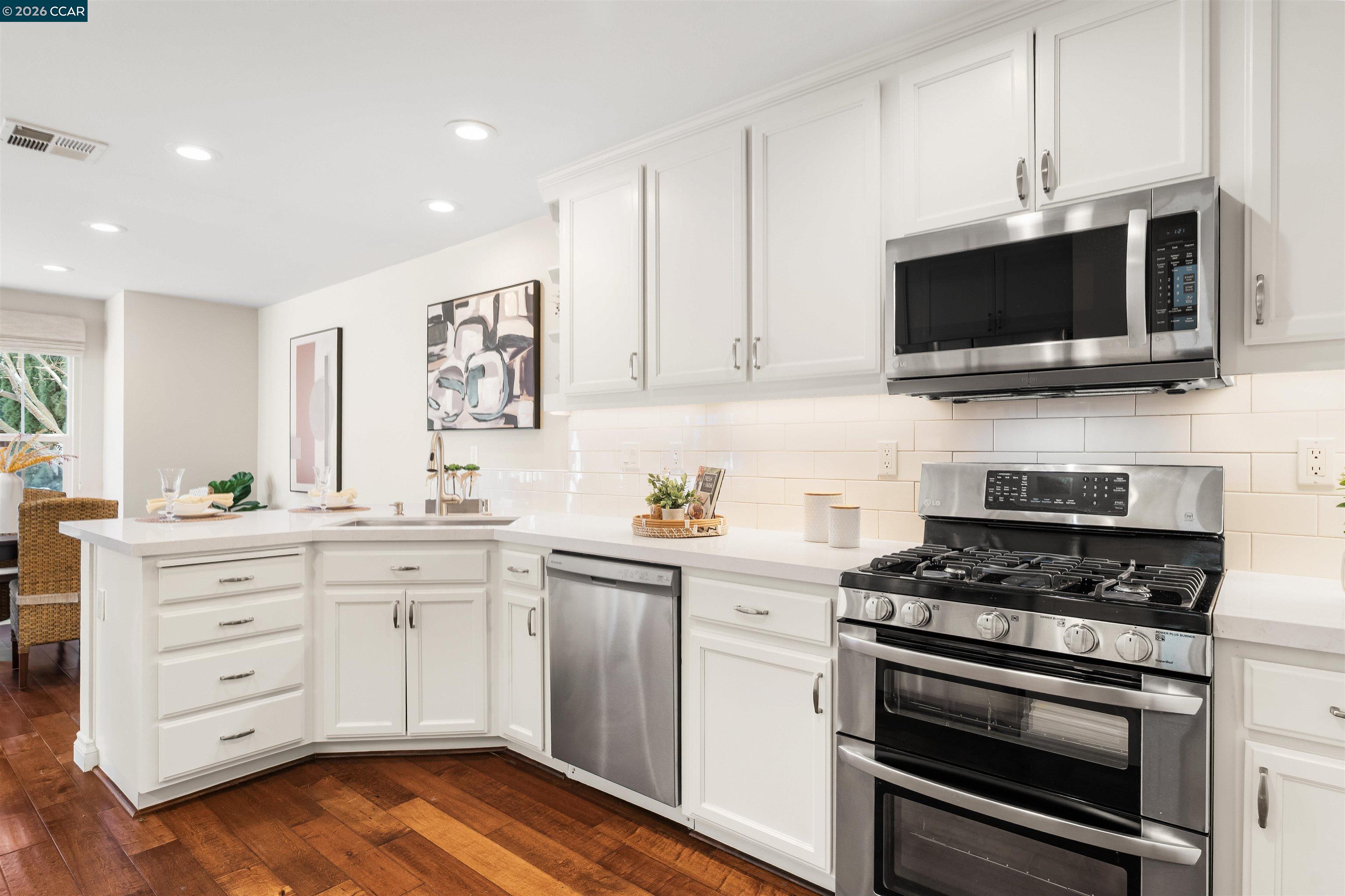 Photo #9: 41125407 Listing: Photo #9