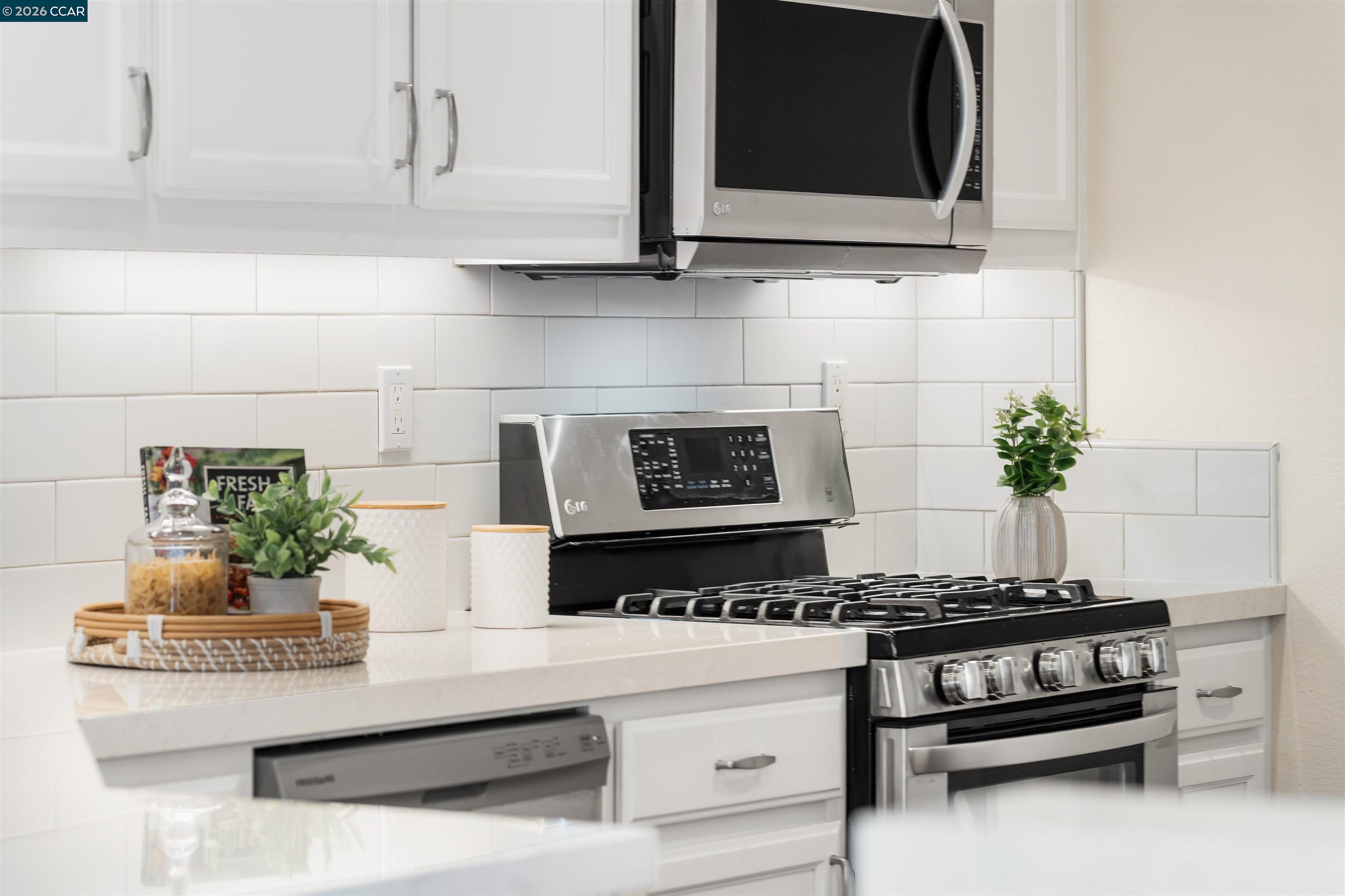 Photo #10: 41125407 Listing: Photo #10