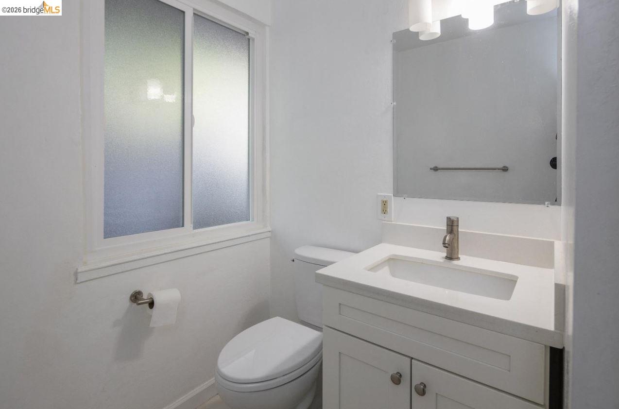 Detail Gallery Image 17 of 19 For 1535 Julia St, Berkeley,  CA 94703 - – Beds | – Baths