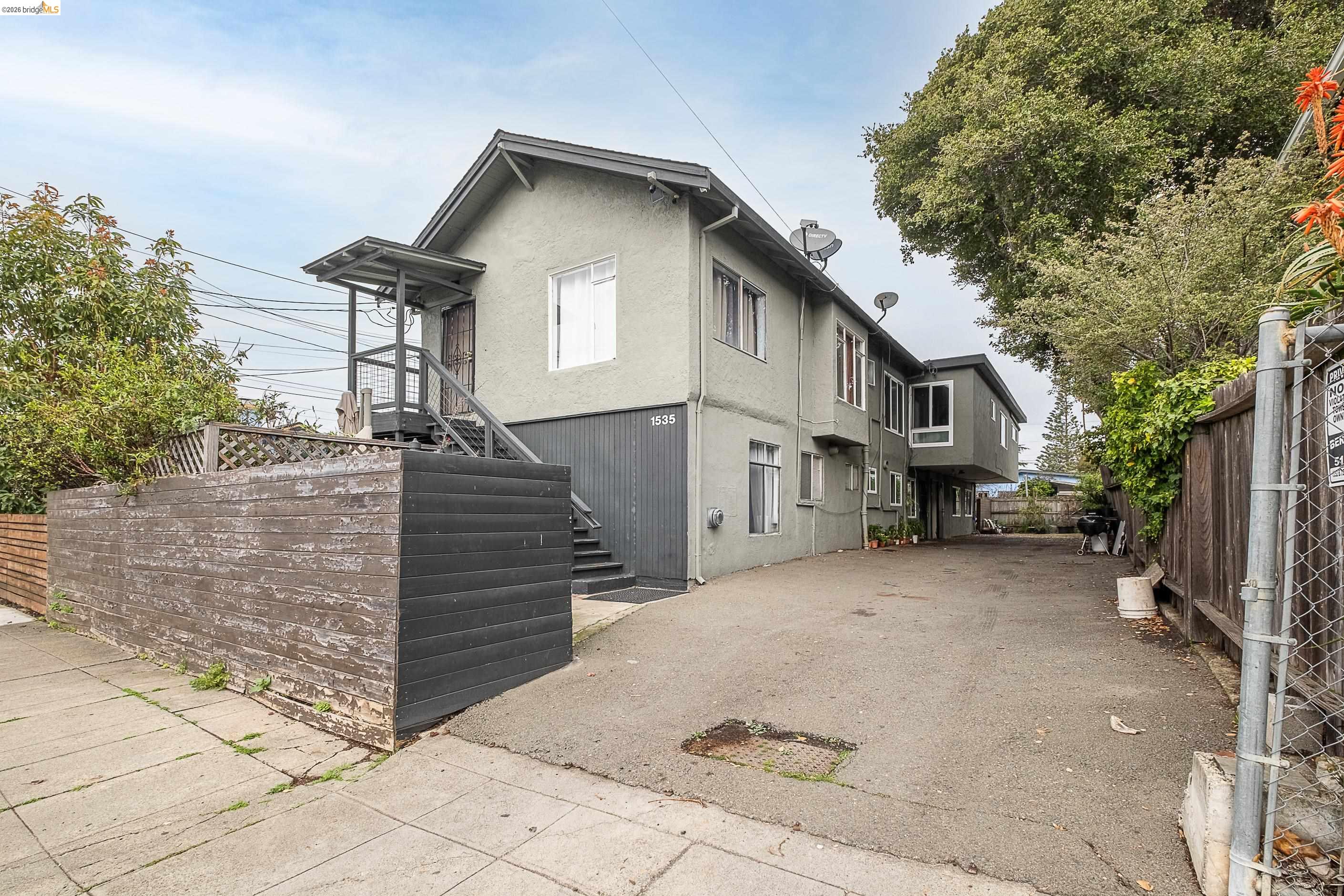 Detail Gallery Image 3 of 19 For 1535 Julia St, Berkeley,  CA 94703 - – Beds | – Baths