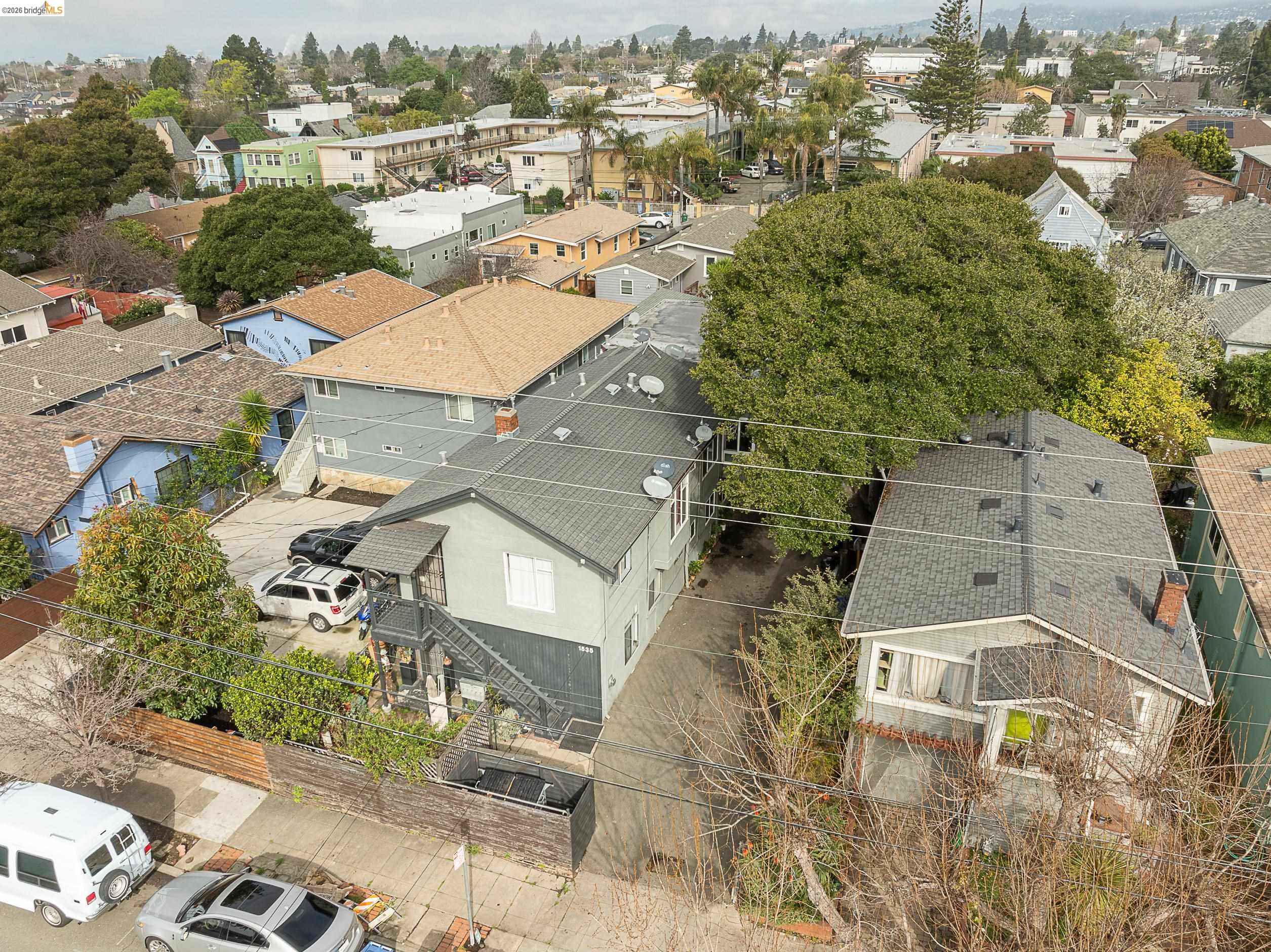 Detail Gallery Image 6 of 19 For 1535 Julia St, Berkeley,  CA 94703 - – Beds | – Baths