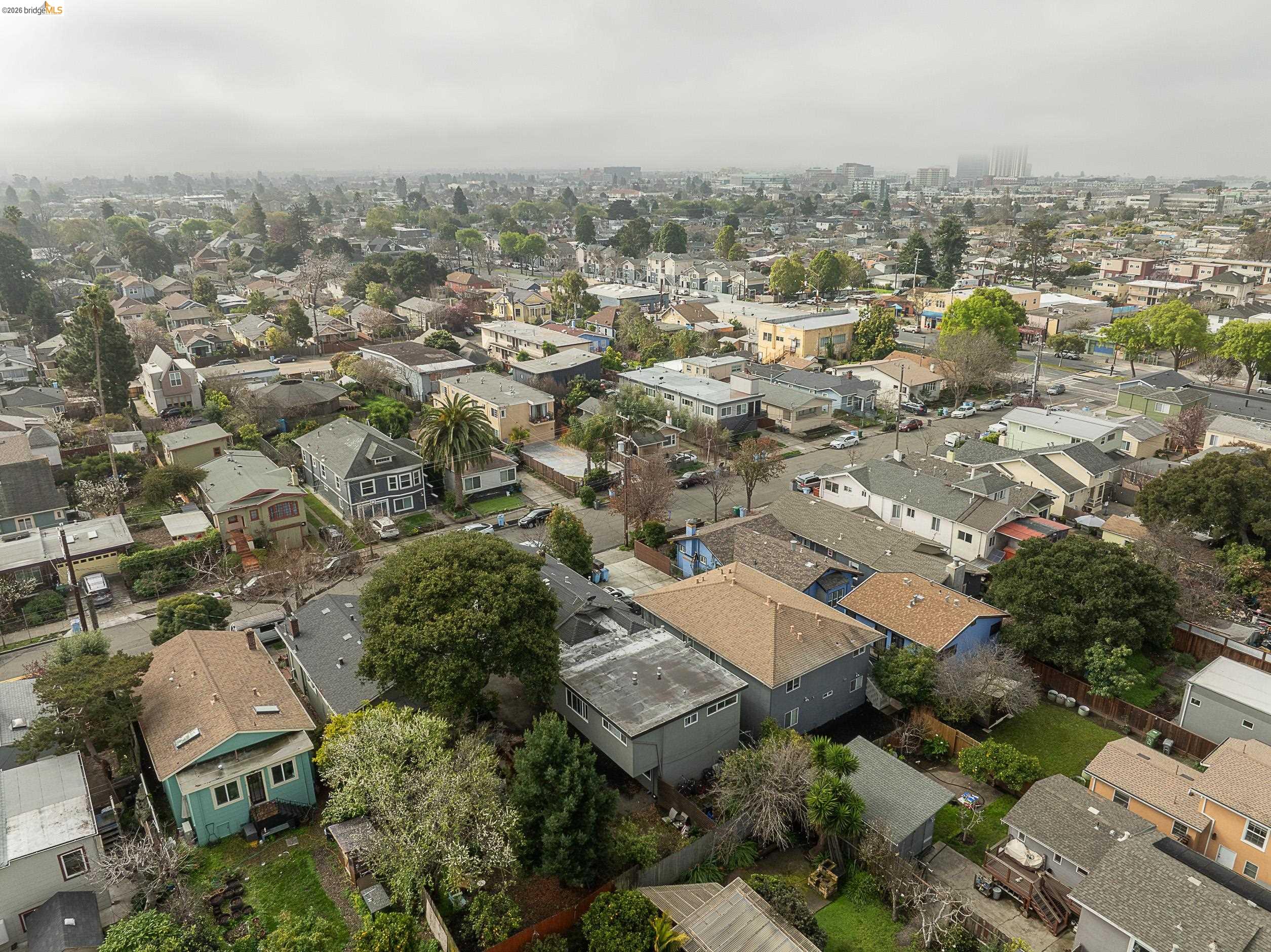 Detail Gallery Image 9 of 19 For 1535 Julia St, Berkeley,  CA 94703 - – Beds | – Baths