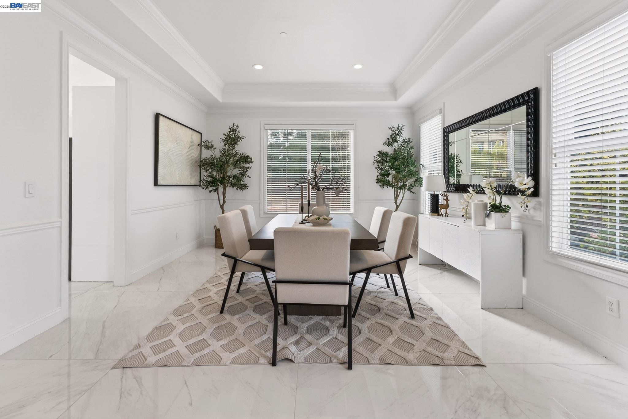 Detail Gallery Image 8 of 34 For 2848 E Cog Hill Ter, Dublin,  CA 94568 - 6 Beds | 4/1 Baths