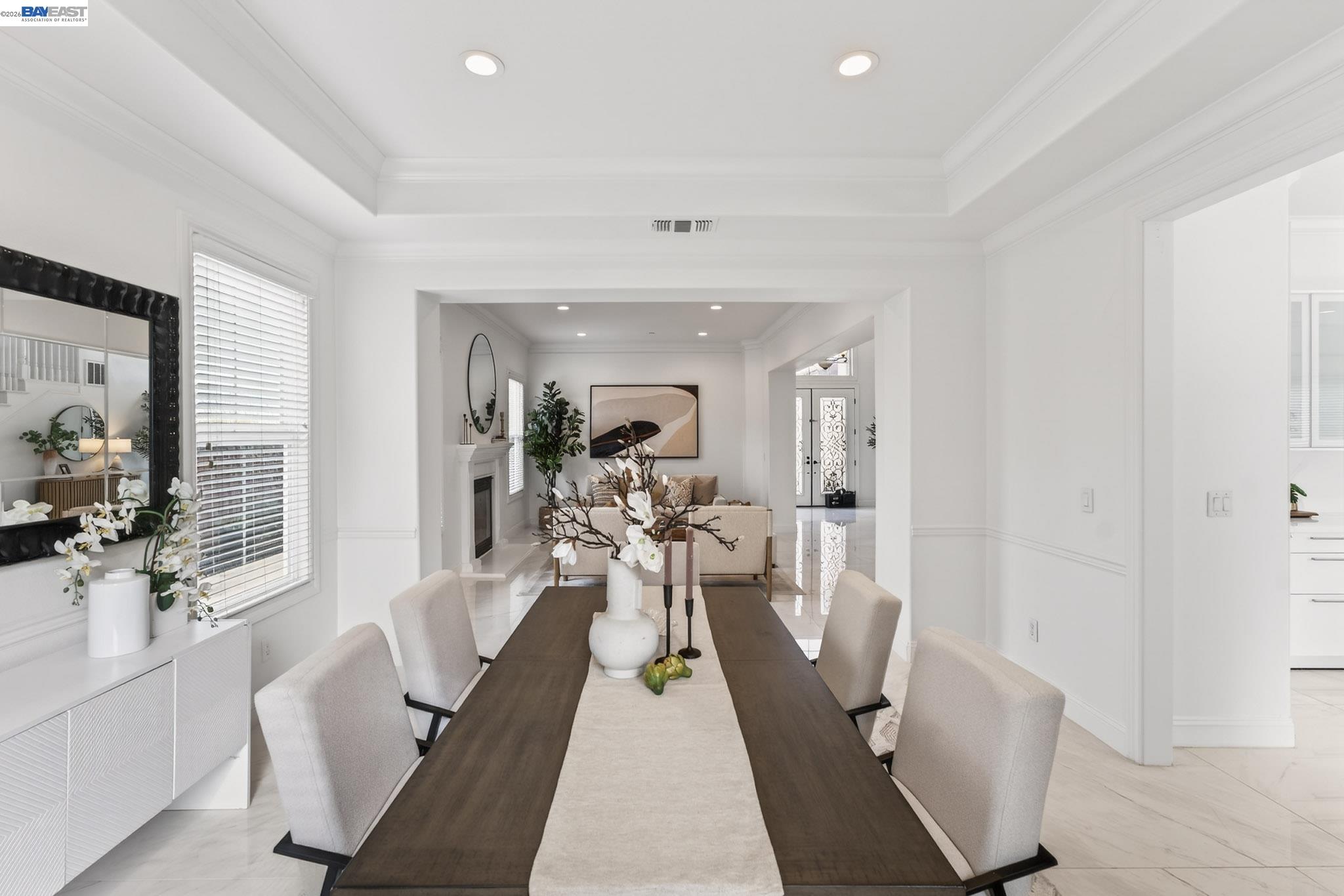 Detail Gallery Image 9 of 34 For 2848 E Cog Hill Ter, Dublin,  CA 94568 - 6 Beds | 4/1 Baths