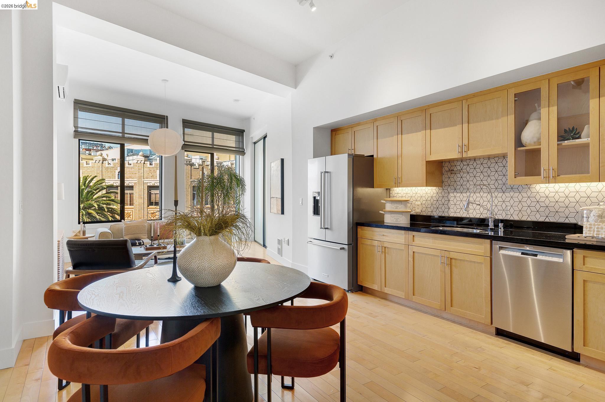 Photo #2: 41125414 Listing: Photo #2