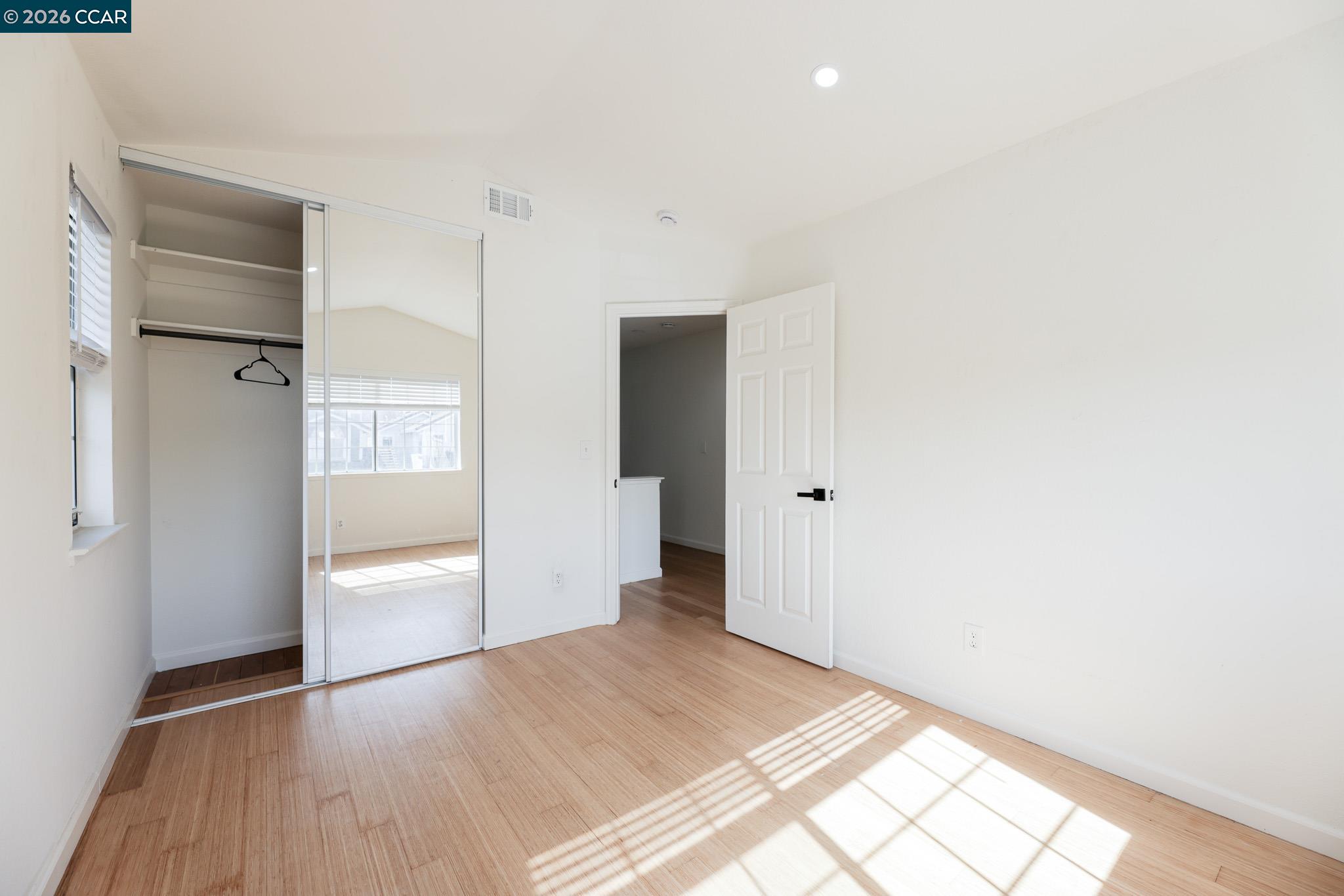 Detail Gallery Image 23 of 27 For 528 Dohrmann Lane, Pinole,  CA 94564 - 4 Beds | 2/1 Baths