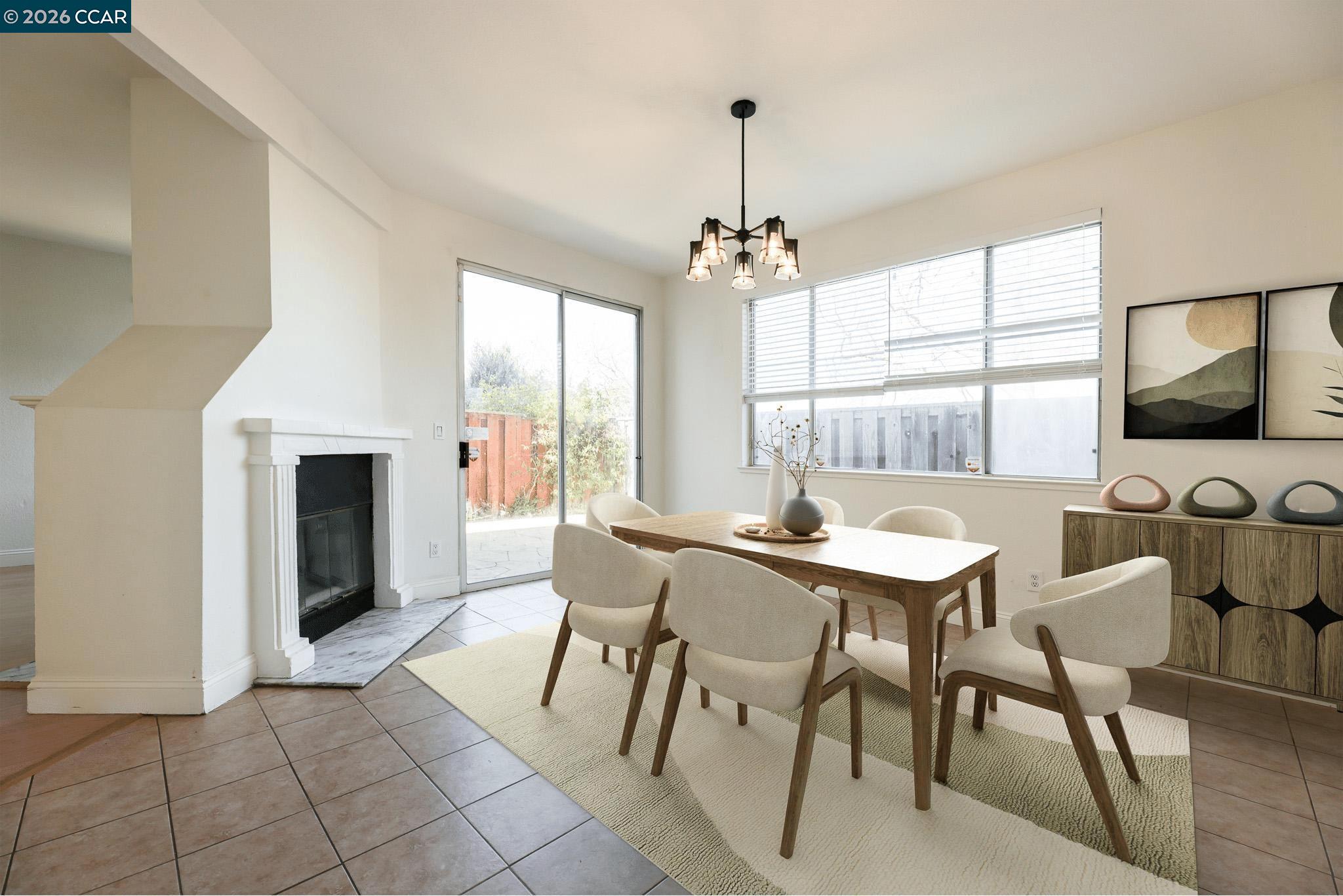 Detail Gallery Image 7 of 27 For 528 Dohrmann Lane, Pinole,  CA 94564 - 4 Beds | 2/1 Baths