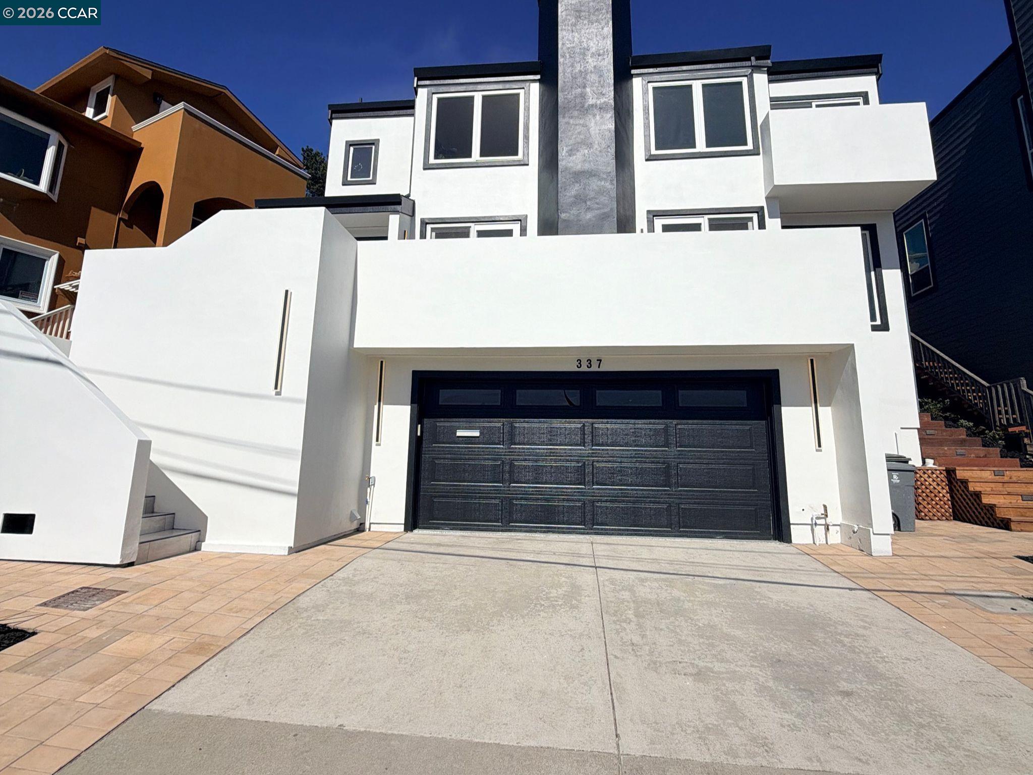 Detail Gallery Image 1 of 11 For 337 Farallon Ave, Pacifica,  CA 94044-0111 - 4 Beds | 3 Baths