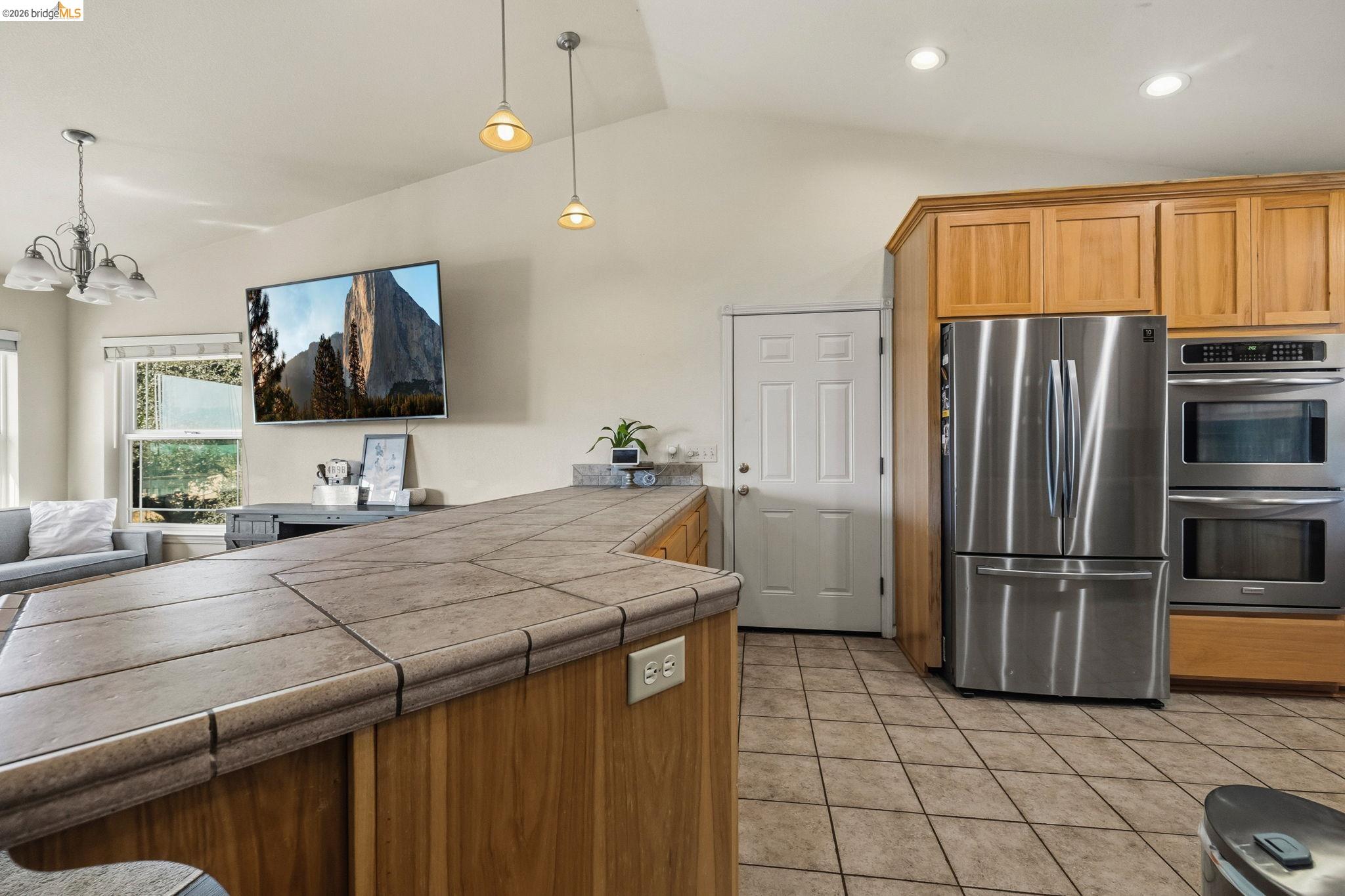 Detail Gallery Image 13 of 30 For 19095 North Dr, Jamestown,  CA 95327 - 3 Beds | 2 Baths