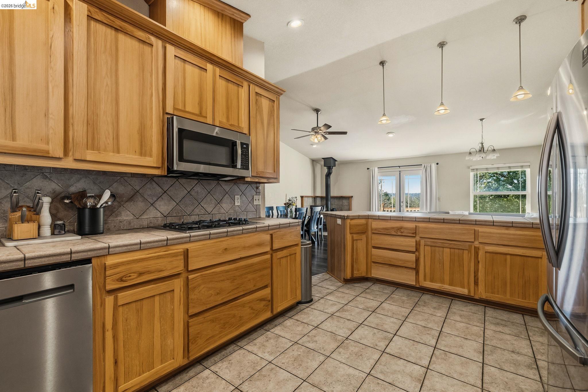 Detail Gallery Image 16 of 30 For 19095 North Dr, Jamestown,  CA 95327 - 3 Beds | 2 Baths