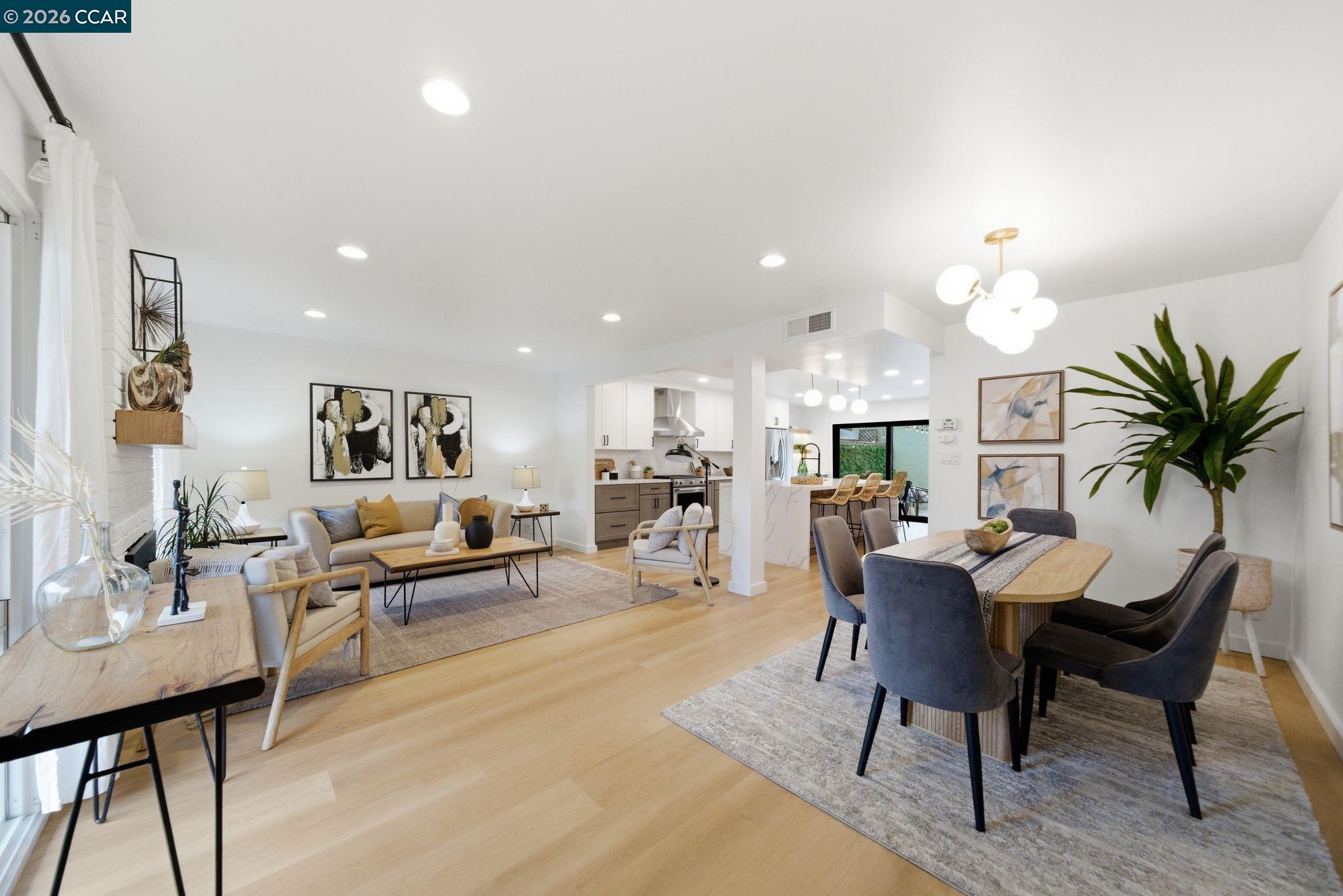 Photo #6: 41125418 Listing: Photo #6