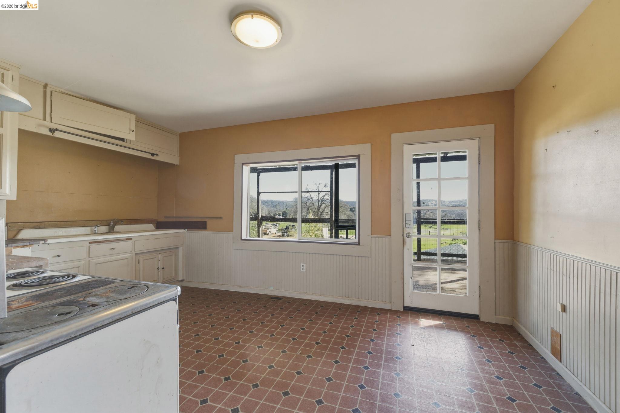 Detail Gallery Image 5 of 38 For 16129 Jacksonville Rd, Jamestown,  CA 95327 - 2 Beds | 1 Baths