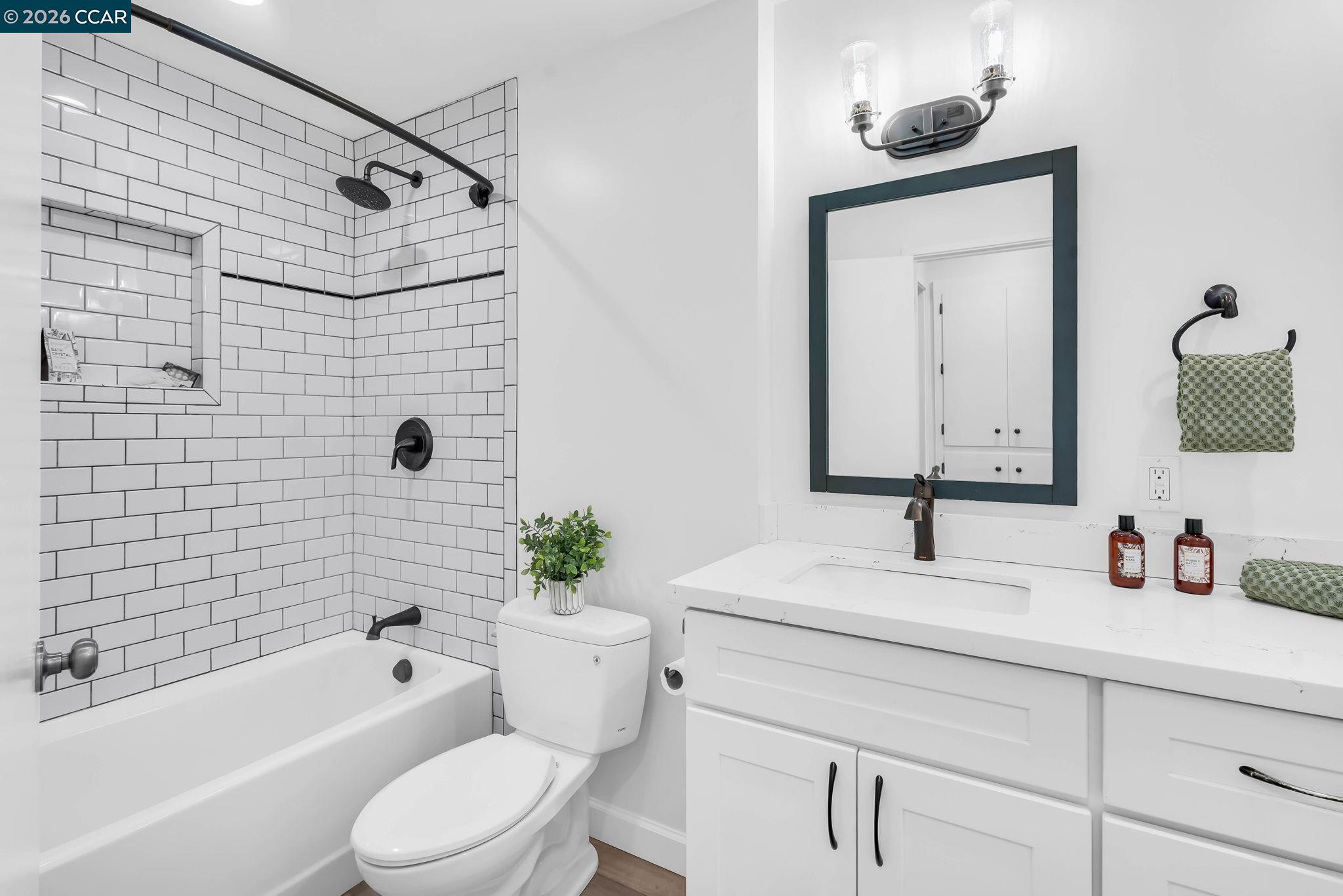 Photo #10: 41125421 Listing: Photo #10