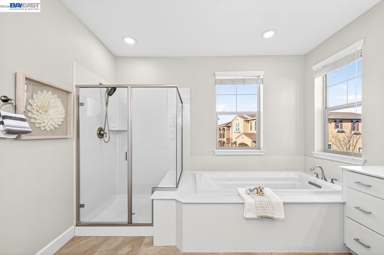 Detail Gallery Image 24 of 39 For 4433 Cherico Ln, Dublin,  CA 94568 - 4 Beds | 3/2 Baths