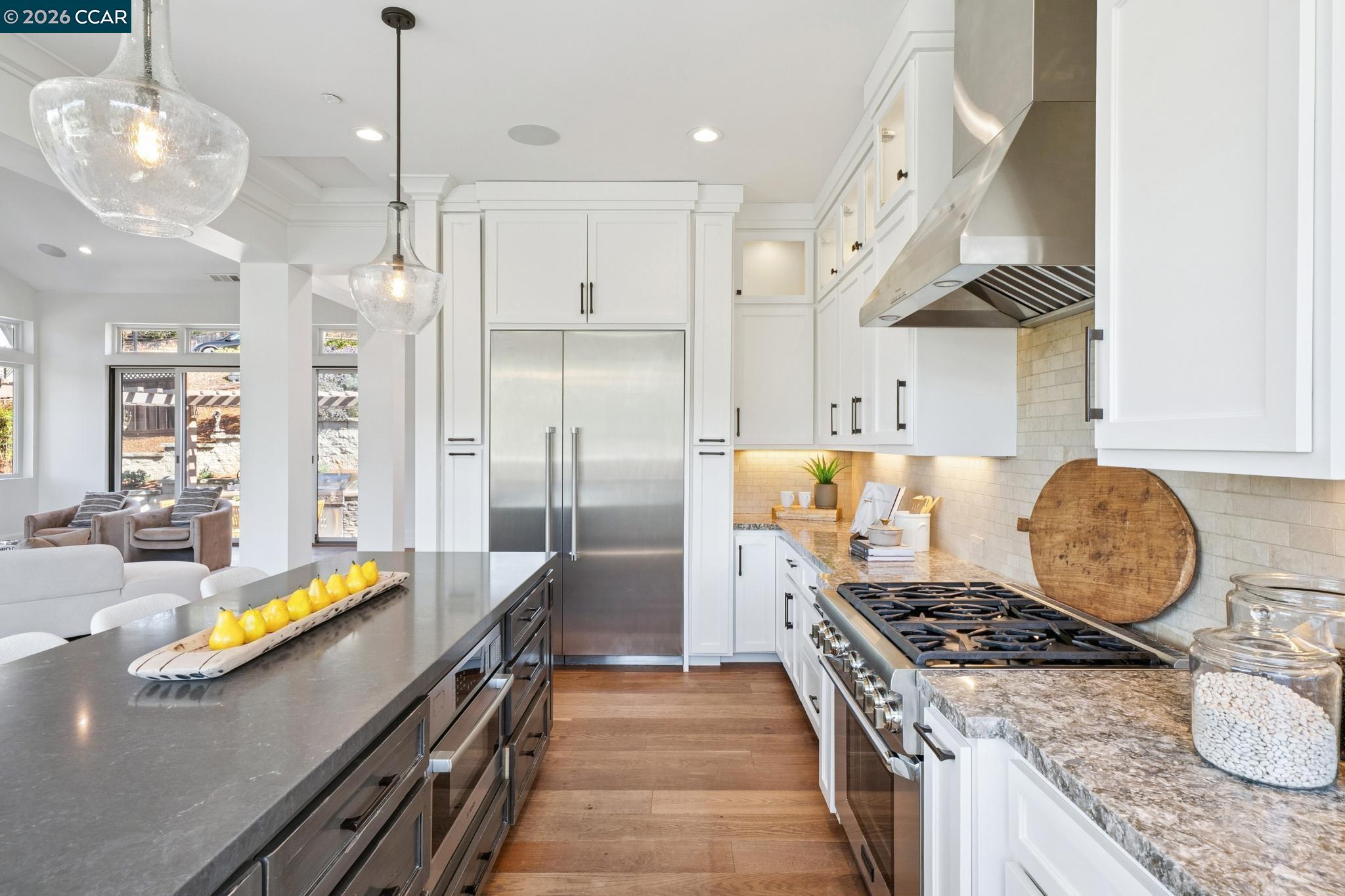 Detail Gallery Image 18 of 60 For 120 Arbor View Ln, Lafayette,  CA 94549 - 4 Beds | 3/1 Baths