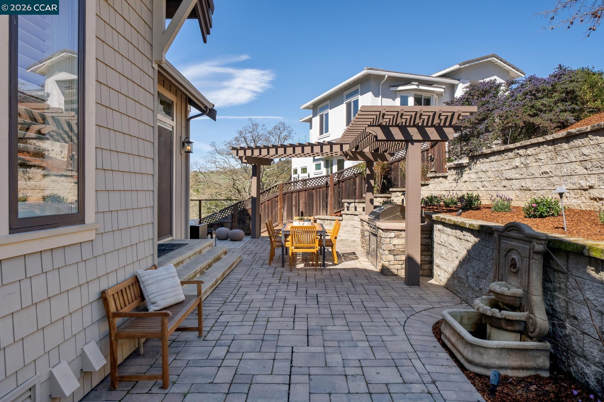 Detail Gallery Image 56 of 60 For 120 Arbor View Ln, Lafayette,  CA 94549 - 4 Beds | 3/1 Baths