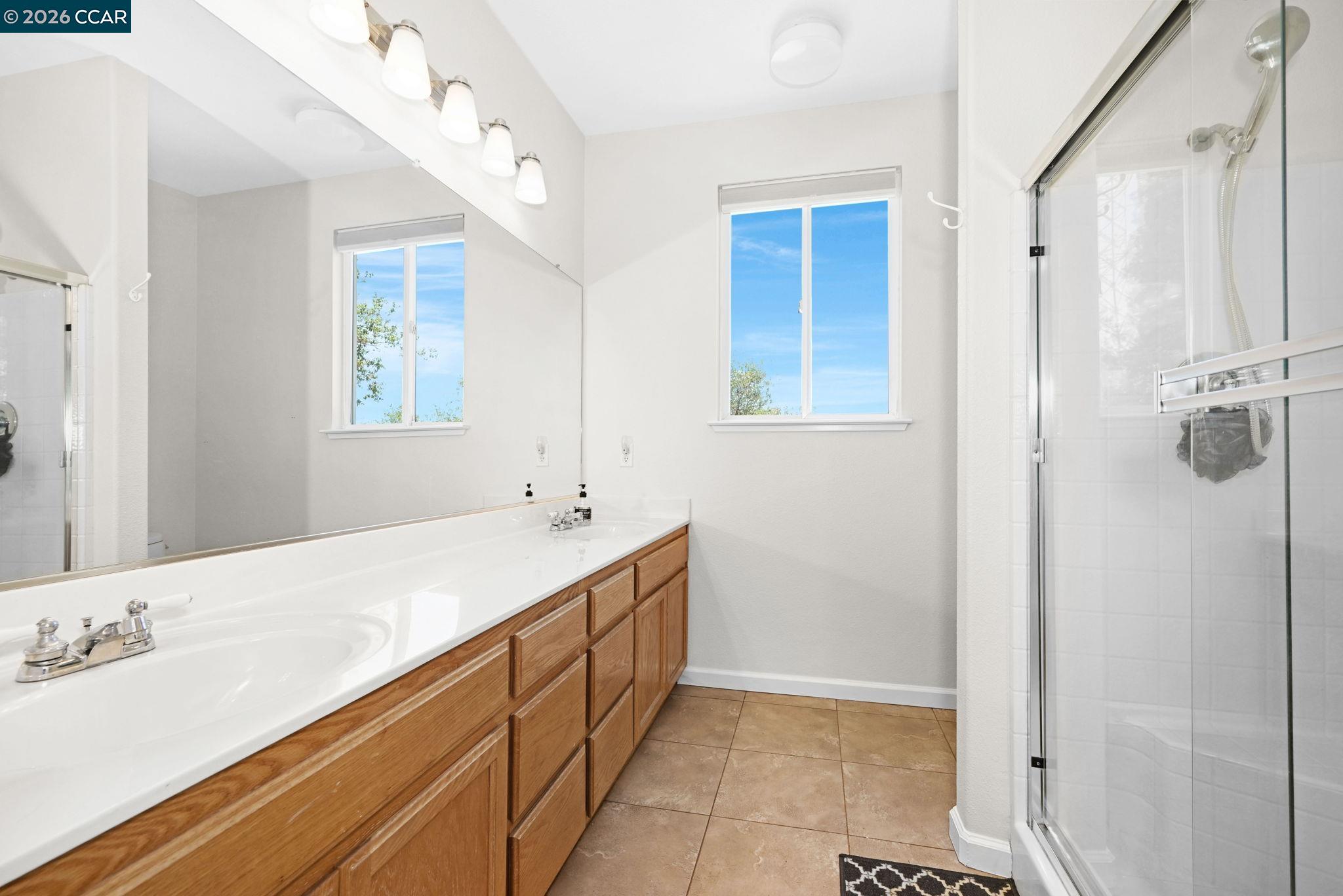 Detail Gallery Image 13 of 20 For 2924 Gelding Ln, Livermore,  CA 94551 - 3 Beds | 2 Baths