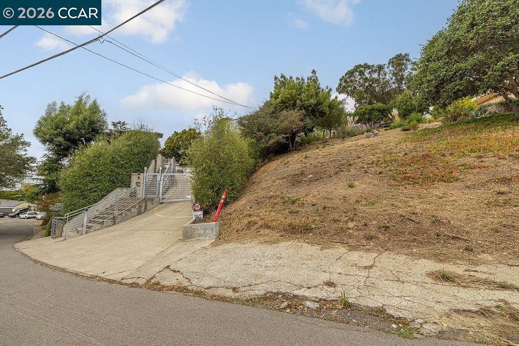 4445 Arcadia, Oakland, CA, 94602