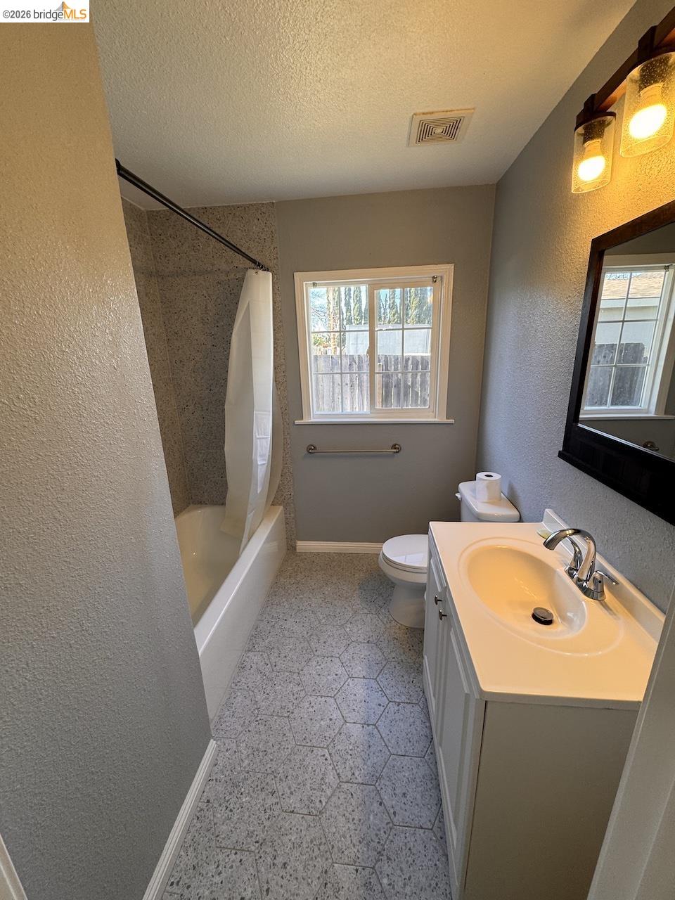 Detail Gallery Image 16 of 57 For 1936 & 1944 Vine Ln, Antioch,  CA 94509 - – Beds | – Baths