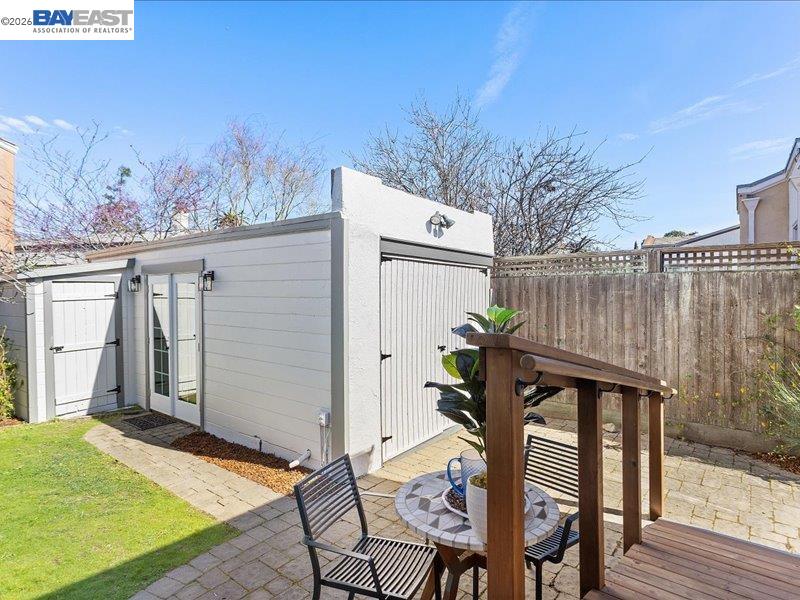 Detail Gallery Image 35 of 53 For 321 Central Ave, Alameda,  CA 94501 - 2 Beds | 1 Baths