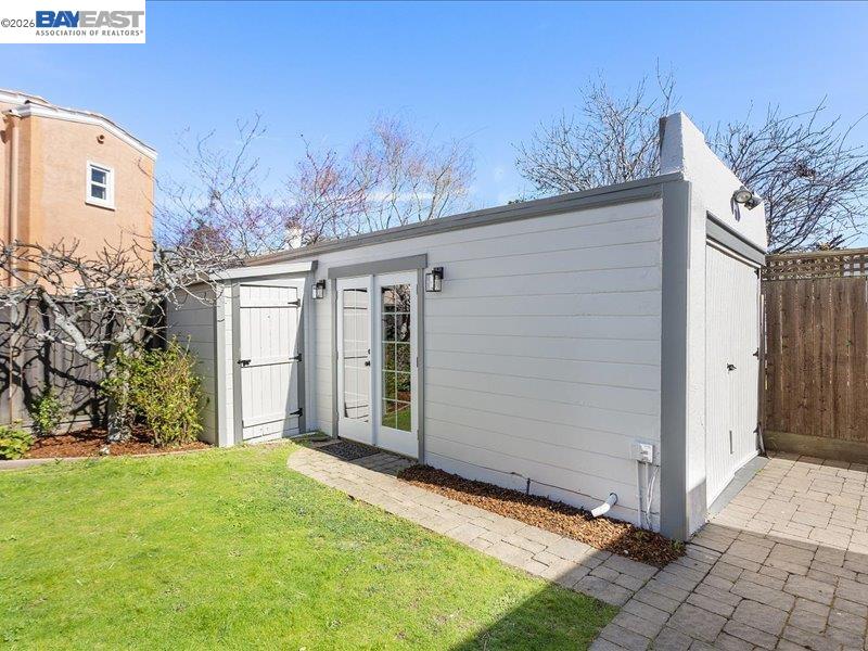 Detail Gallery Image 39 of 53 For 321 Central Ave, Alameda,  CA 94501 - 2 Beds | 1 Baths