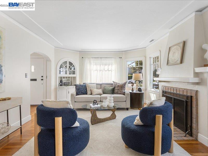 Detail Gallery Image 10 of 53 For 321 Central Ave, Alameda,  CA 94501 - 2 Beds | 1 Baths