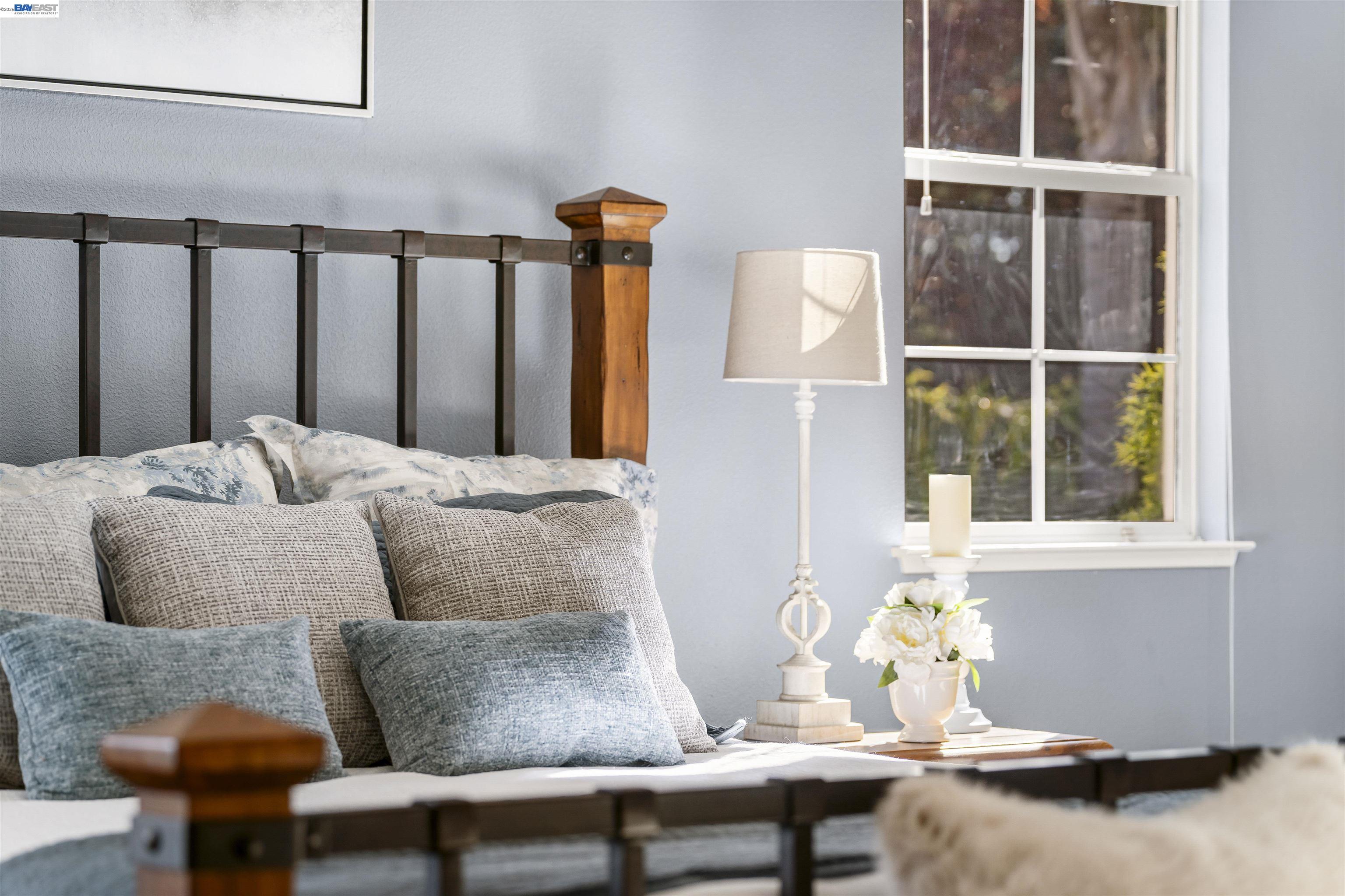 Detail Gallery Image 15 of 60 For 1635 Embassy Cir, Livermore,  CA 94550 - 4 Beds | 2/1 Baths