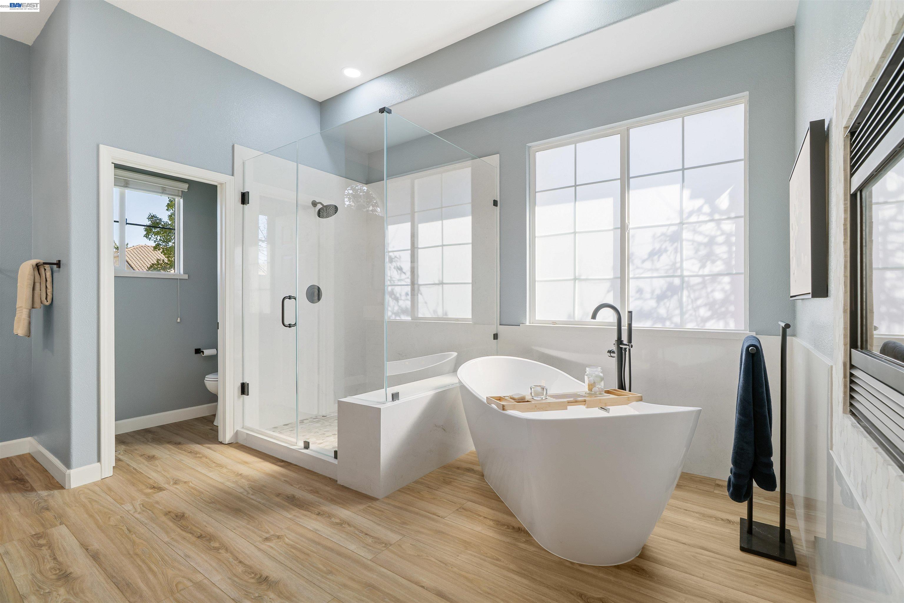 Detail Gallery Image 23 of 60 For 1635 Embassy Cir, Livermore,  CA 94550 - 4 Beds | 2/1 Baths